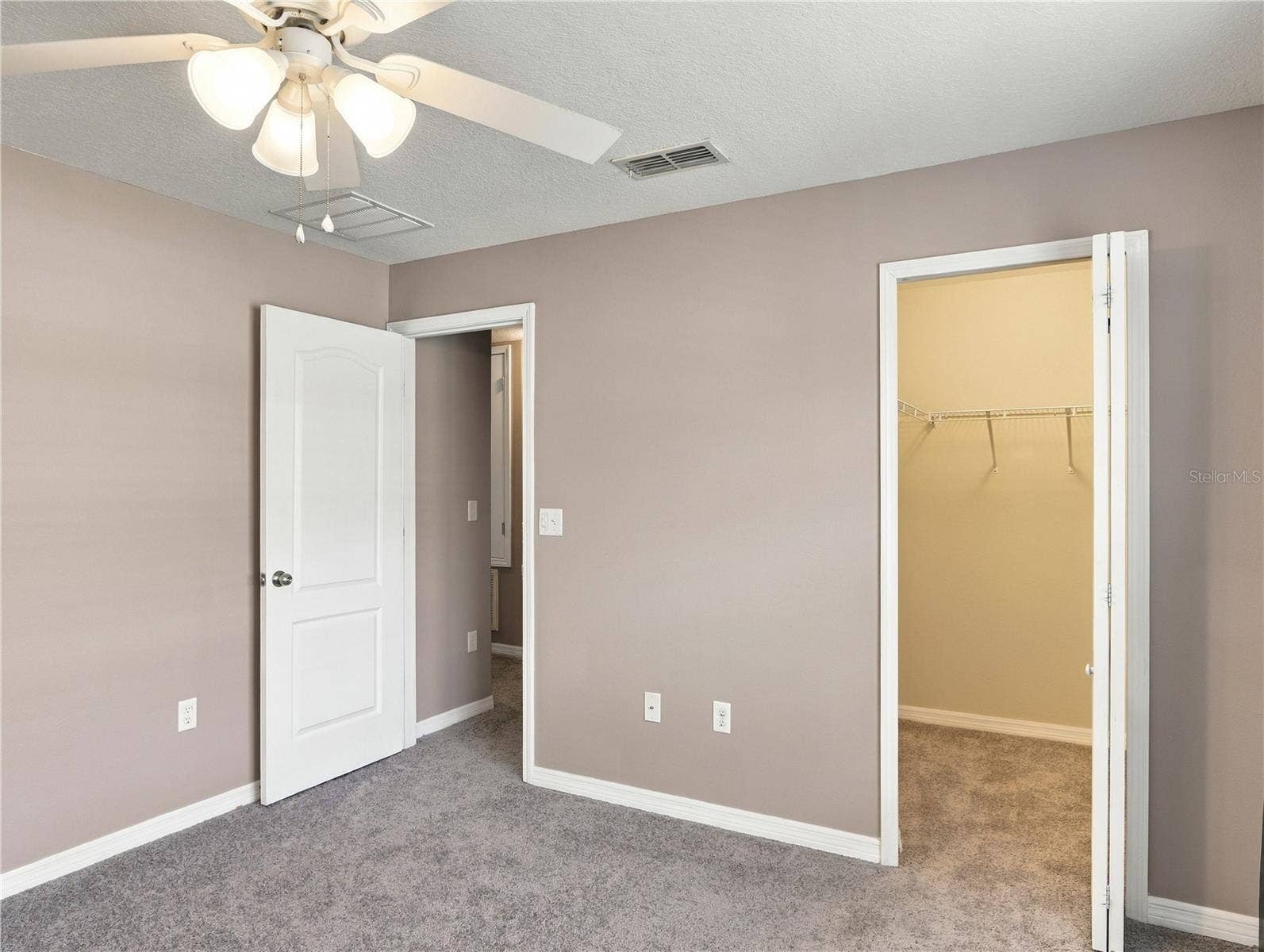 242 CARINA CIRCLE, Sanford, FL 32773 242 CARINA CIRCLE, Sanford, FL 32773