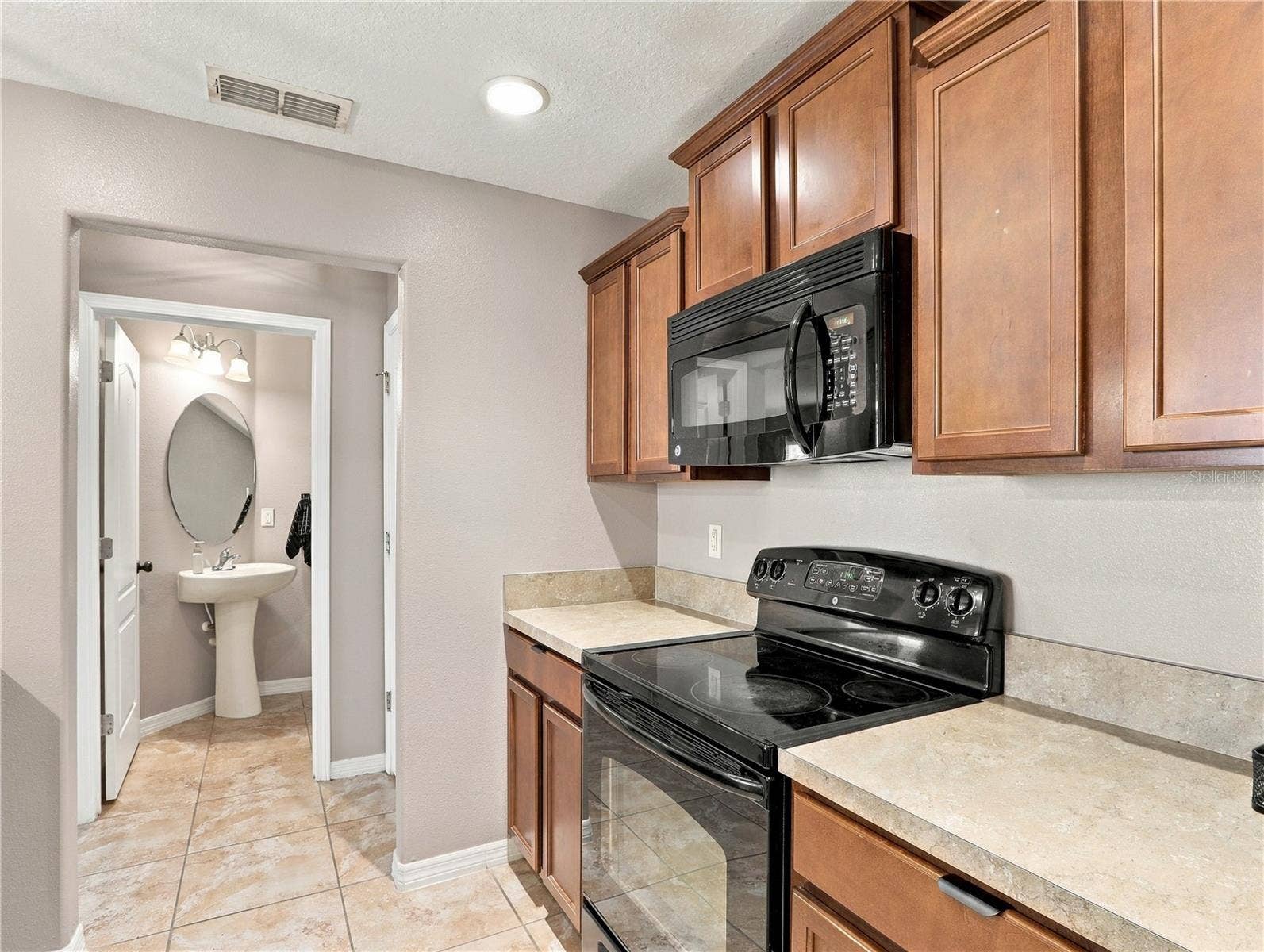 242 CARINA CIRCLE, Sanford, FL 32773 242 CARINA CIRCLE, Sanford, FL 32773