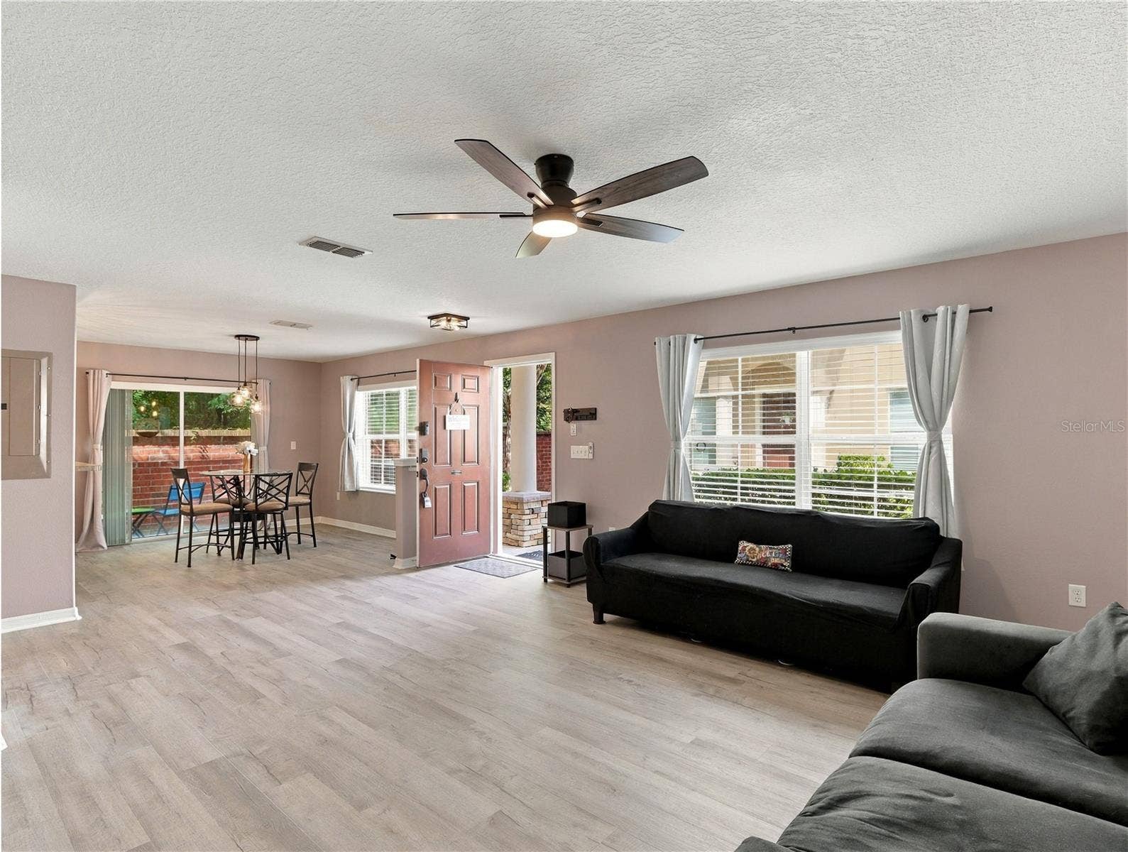 242 CARINA CIRCLE, Sanford, FL 32773 242 CARINA CIRCLE, Sanford, FL 32773