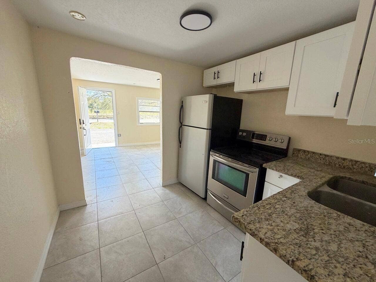 613 PLATEAU AVENUE, Lakeland, FL 33815 613 PLATEAU AVENUE, Lakeland, FL 33815