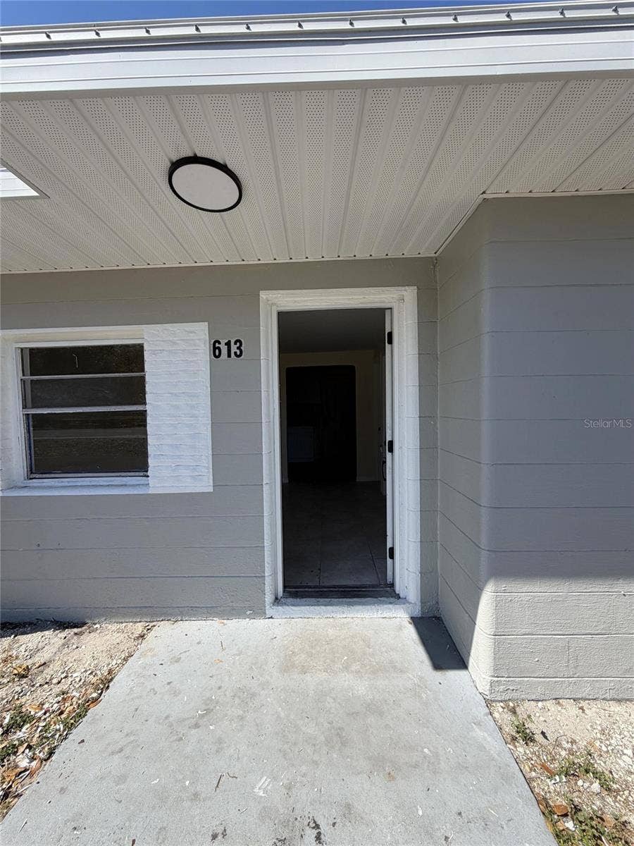 613 PLATEAU AVENUE, Lakeland, FL 33815 613 PLATEAU AVENUE, Lakeland, FL 33815