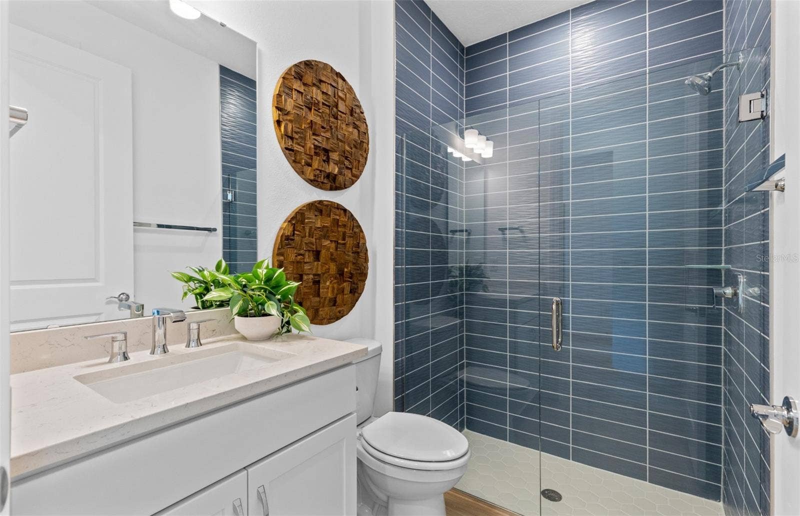 2579 CLEAR NIGHT AVENUE, Kissimmee, FL 34744 Model Home Design Only. Pictures and furnishings are for illustrative purposes only. Elevations, colors and options may vary. Furniture is for model home staging only.