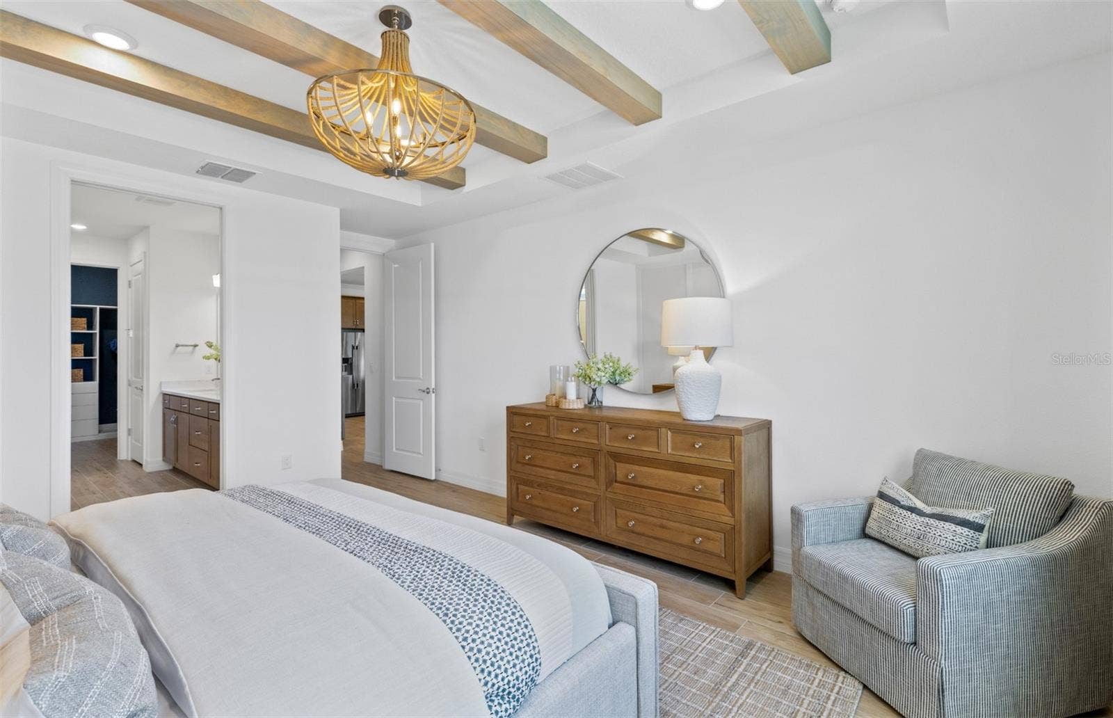 2579 CLEAR NIGHT AVENUE, Kissimmee, FL 34744 Model Home Design Only. Pictures and furnishings are for illustrative purposes only. Elevations, colors and options may vary. Furniture is for model home staging only.