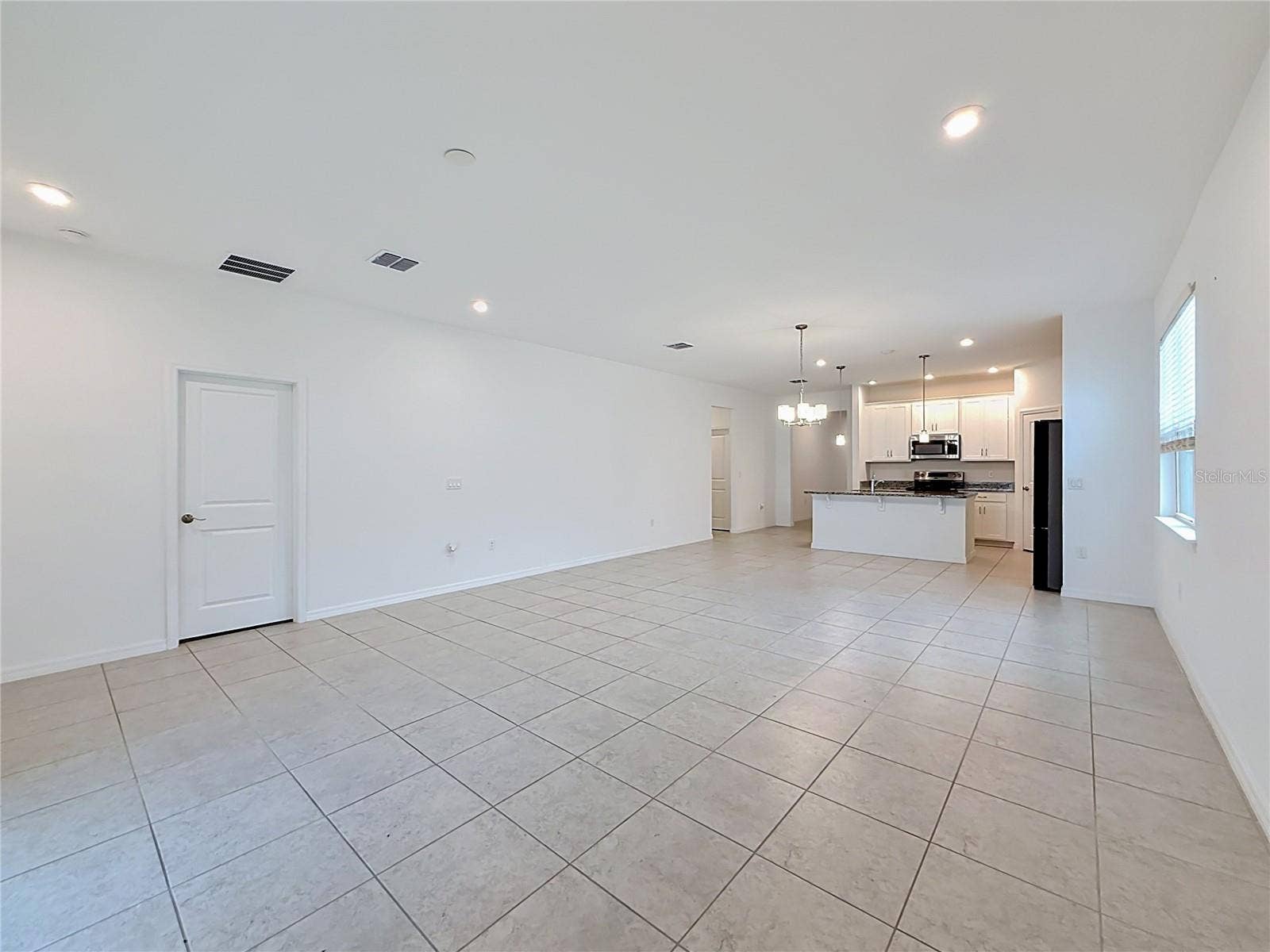 418 QUAYSIDE AVE AVENUE, Mascotte, FL 34753