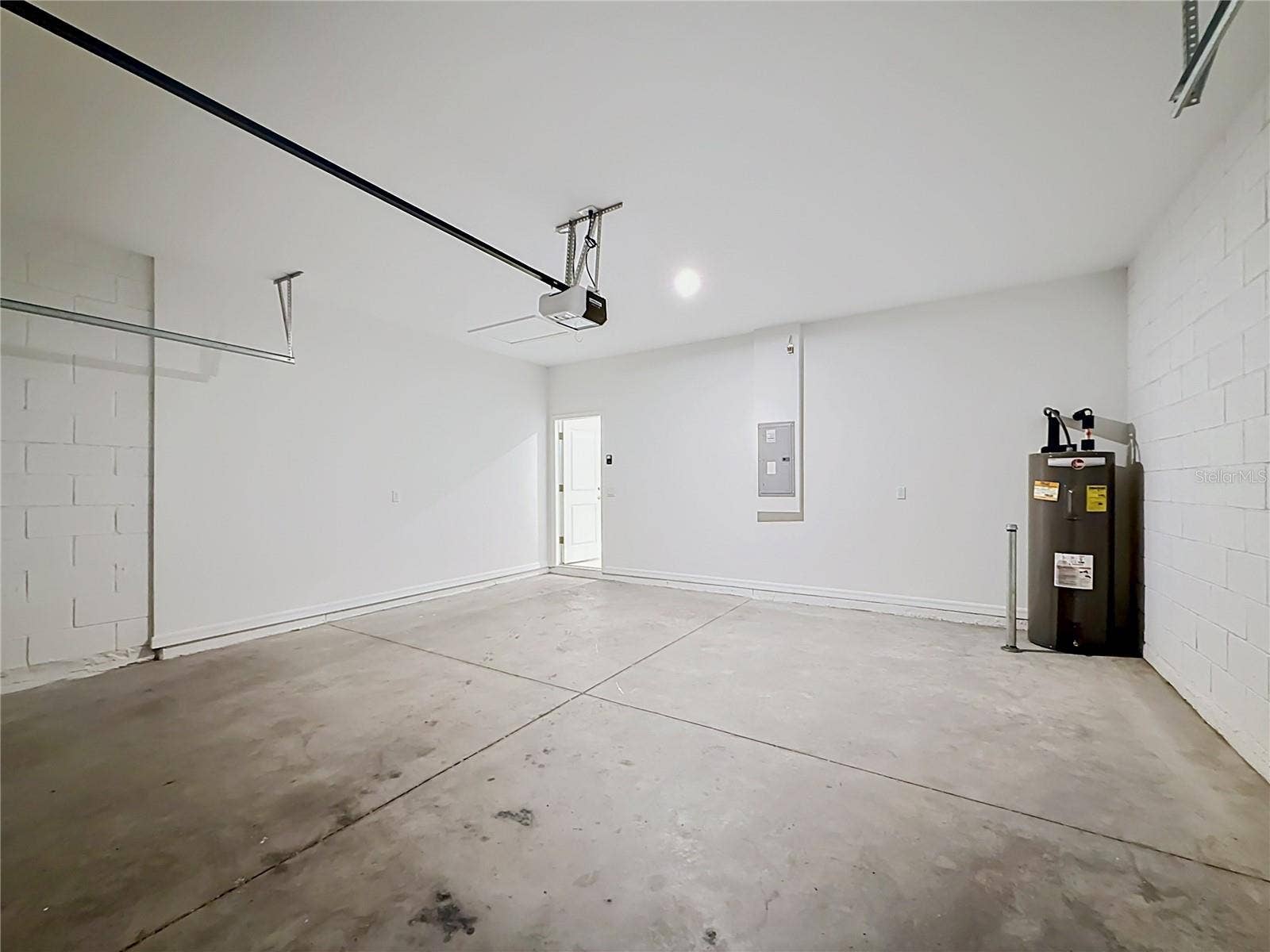 418 QUAYSIDE AVE AVENUE, Mascotte, FL 34753