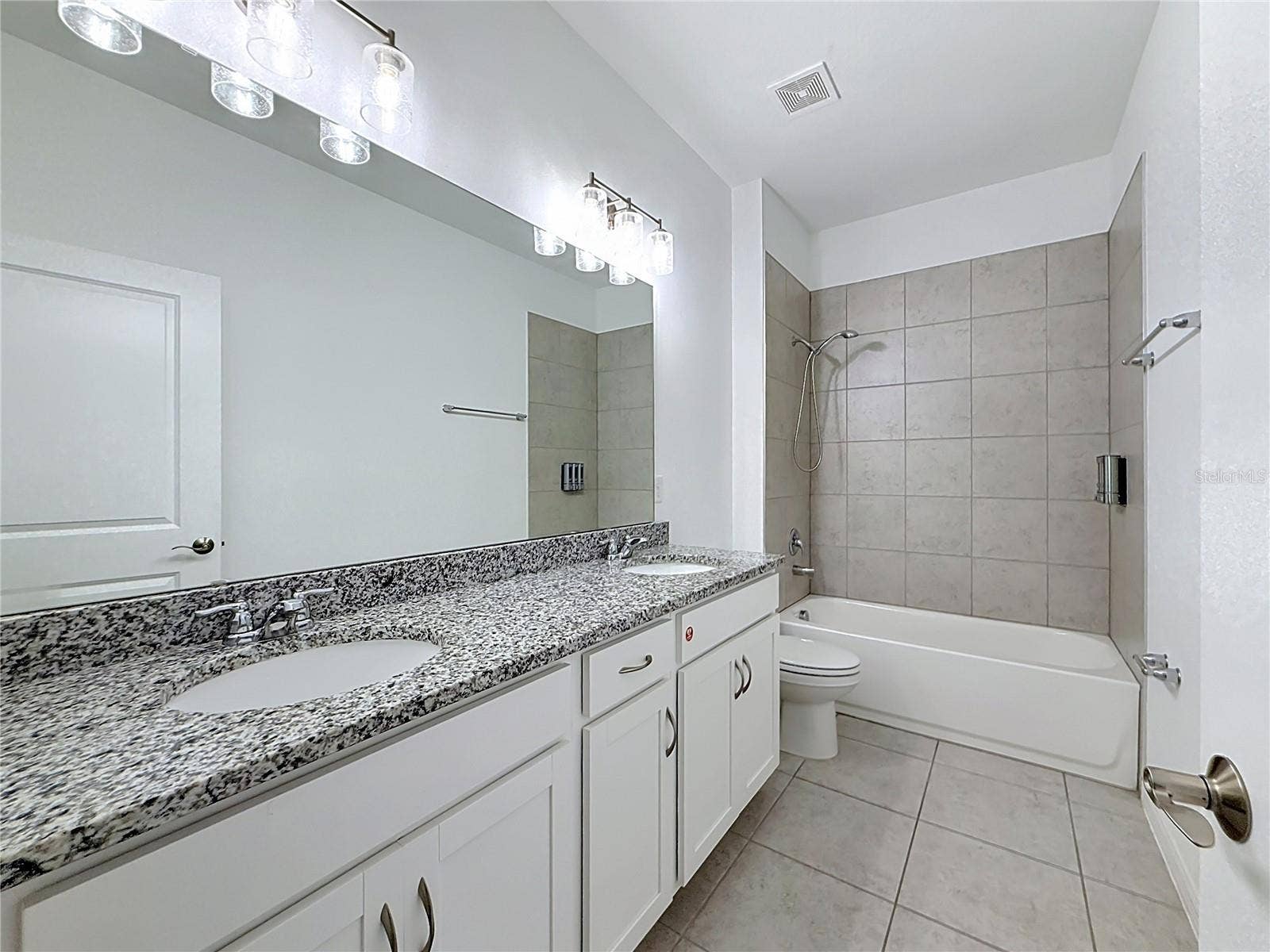 418 QUAYSIDE AVE AVENUE, Mascotte, FL 34753