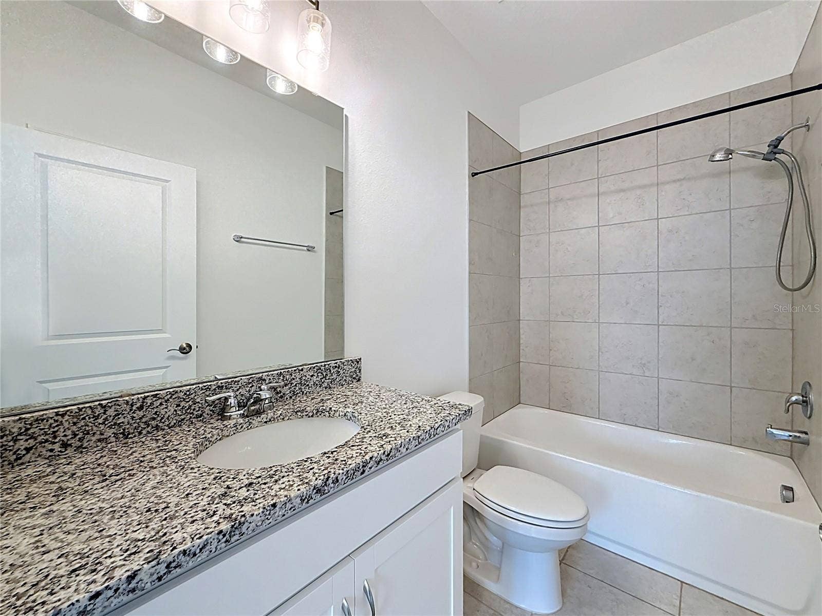 418 QUAYSIDE AVE AVENUE, Mascotte, FL 34753
