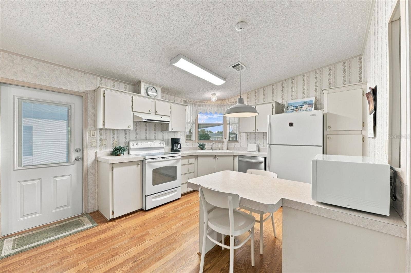 122 DOUGLAS PARK AVENUE, Davenport, FL 33897 122 DOUGLAS PARK AVENUE, Davenport, FL 33897