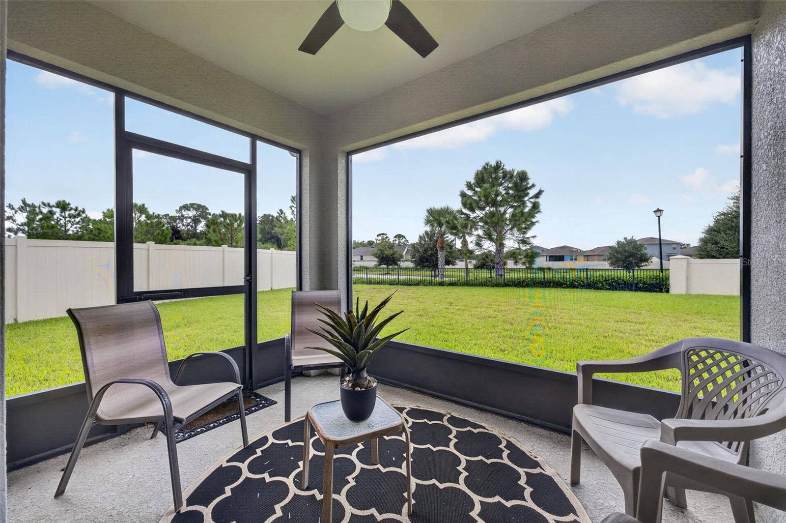 4367 LOOKING GLASS PLACE, Sanford, FL 32771 Screened in Porch overlooking Large Back Yard