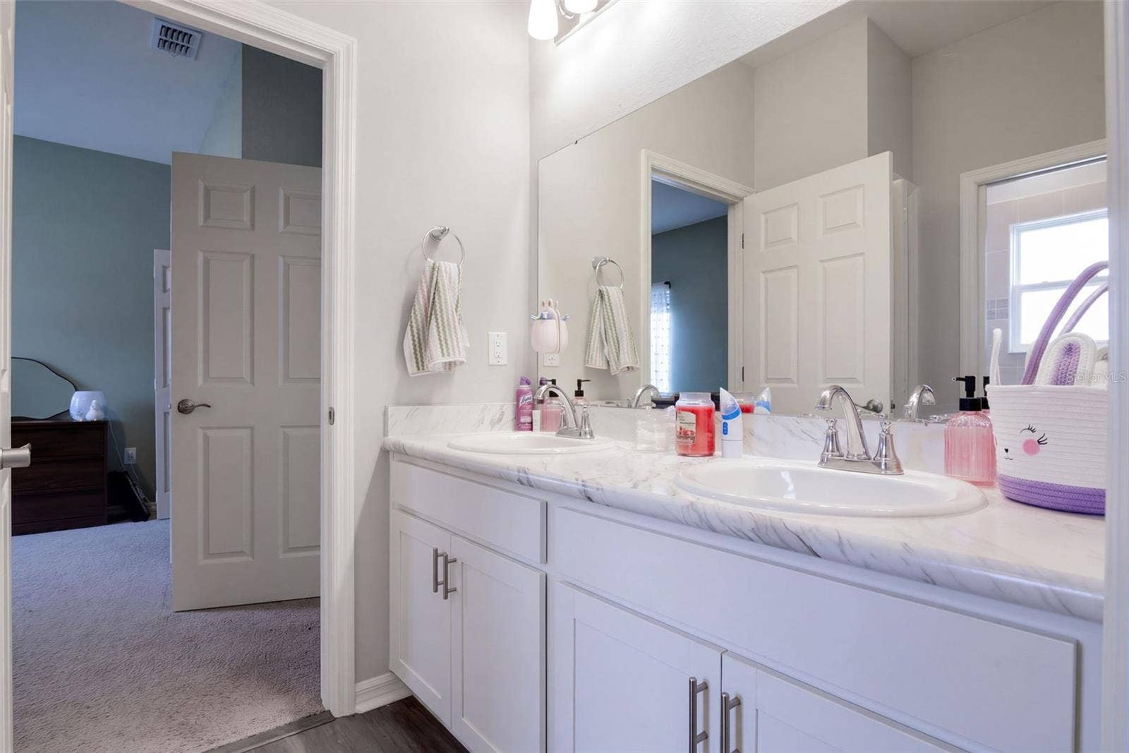 1104 MOUNTAIN FLOWER LANE,, Davenport, FL 33837