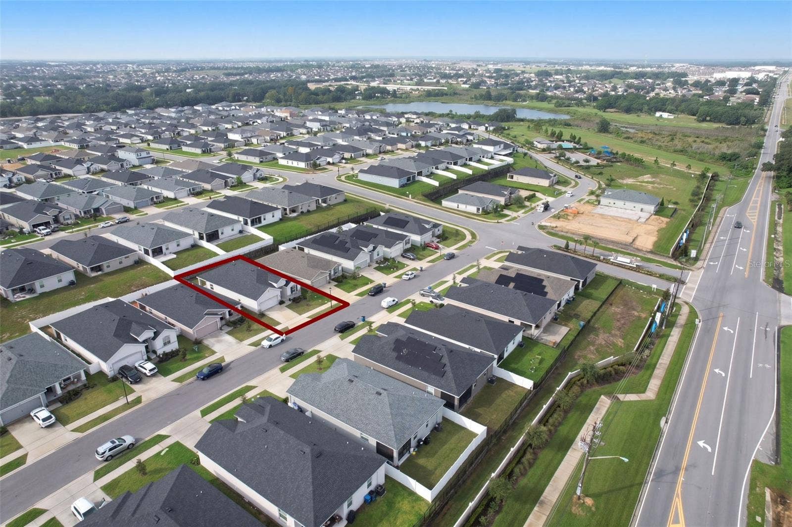 1104 MOUNTAIN FLOWER LANE,, Davenport, FL 33837