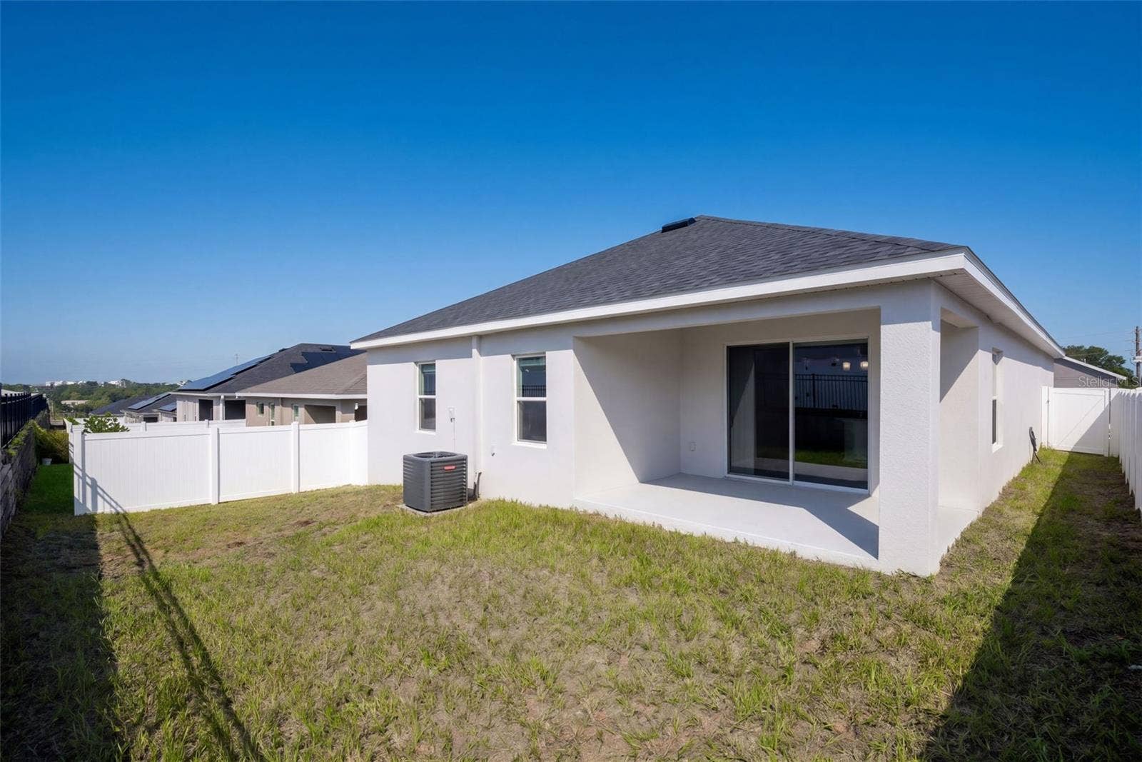 1104 MOUNTAIN FLOWER LANE,, Davenport, FL 33837
