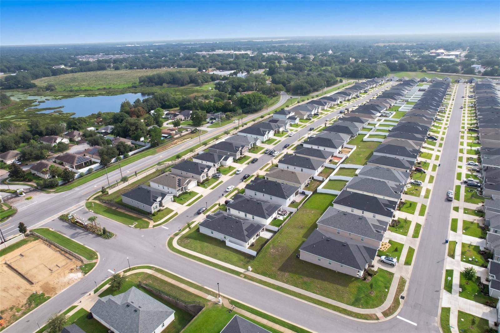 1104 MOUNTAIN FLOWER LANE,, Davenport, FL 33837