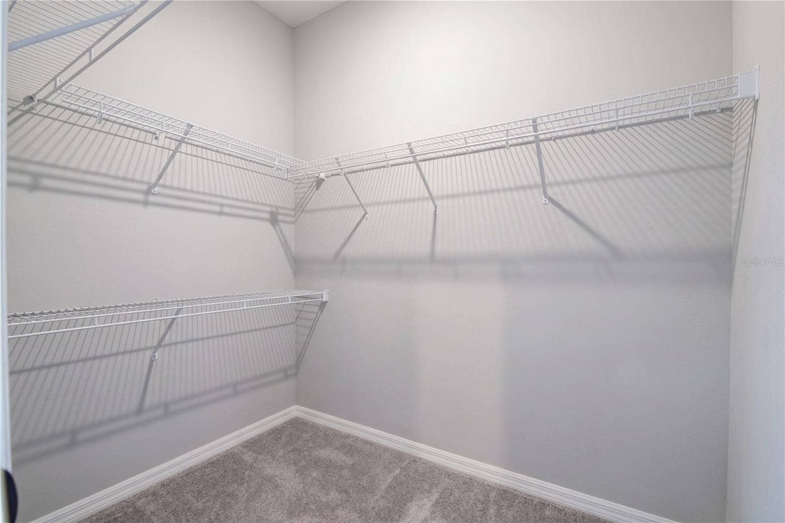 1104 MOUNTAIN FLOWER LANE,, Davenport, FL 33837