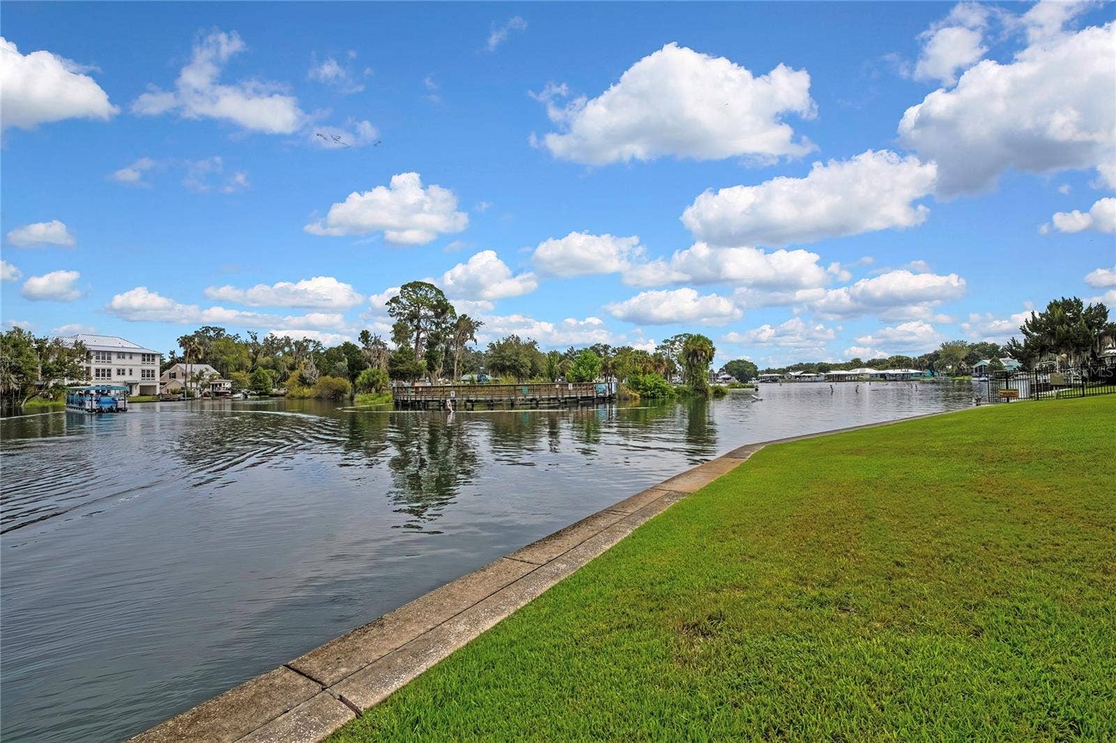 16 BEACH LANE, #101, Crystal River, FL 34429