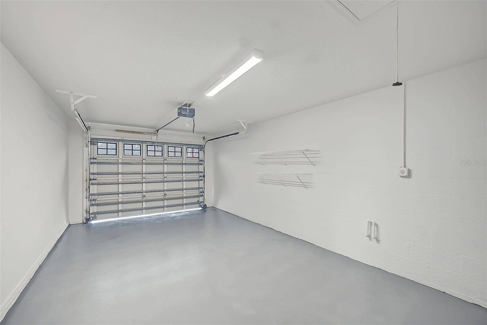 1-Car Garage