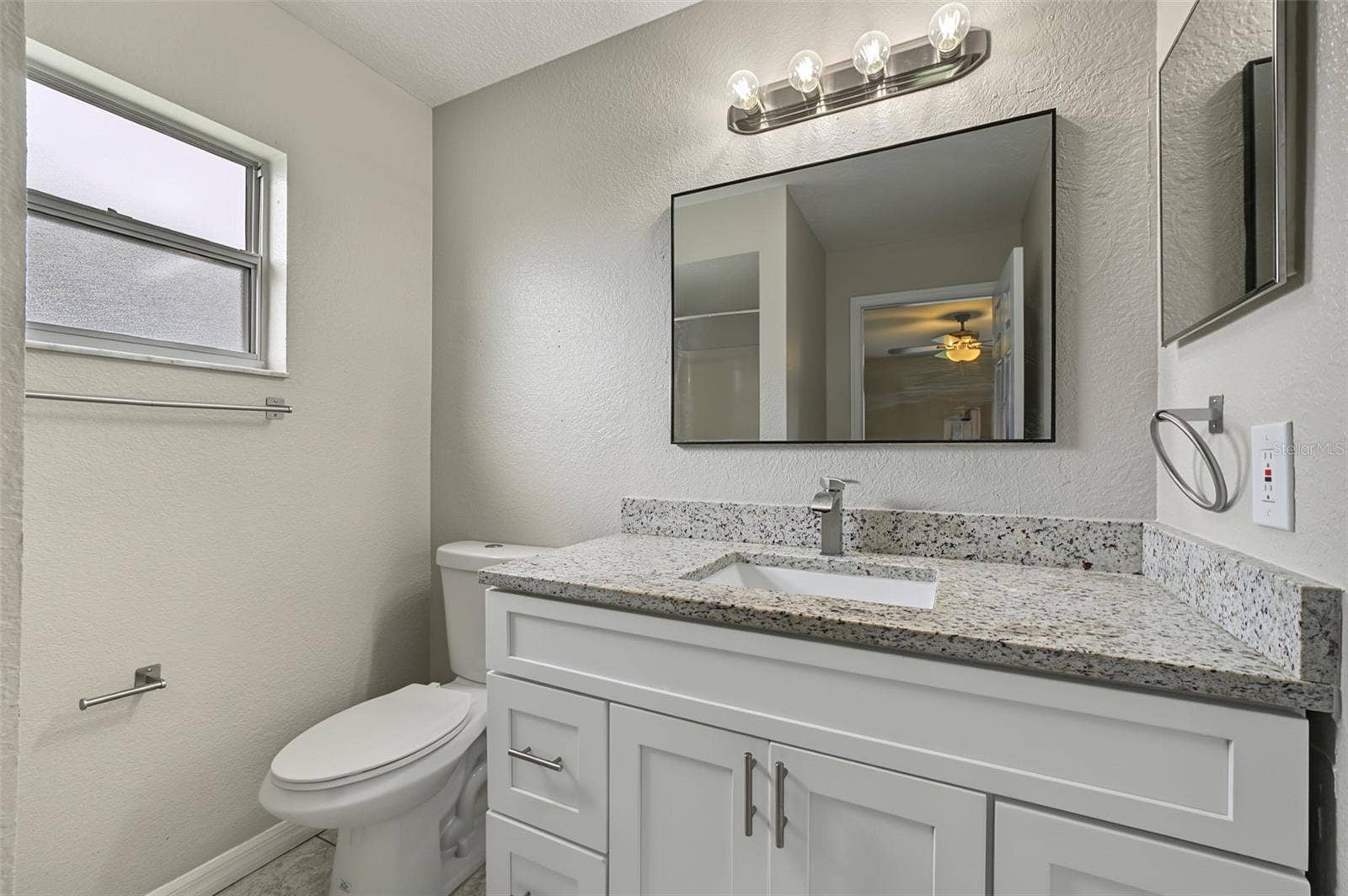 Primary Suite - Bathroom