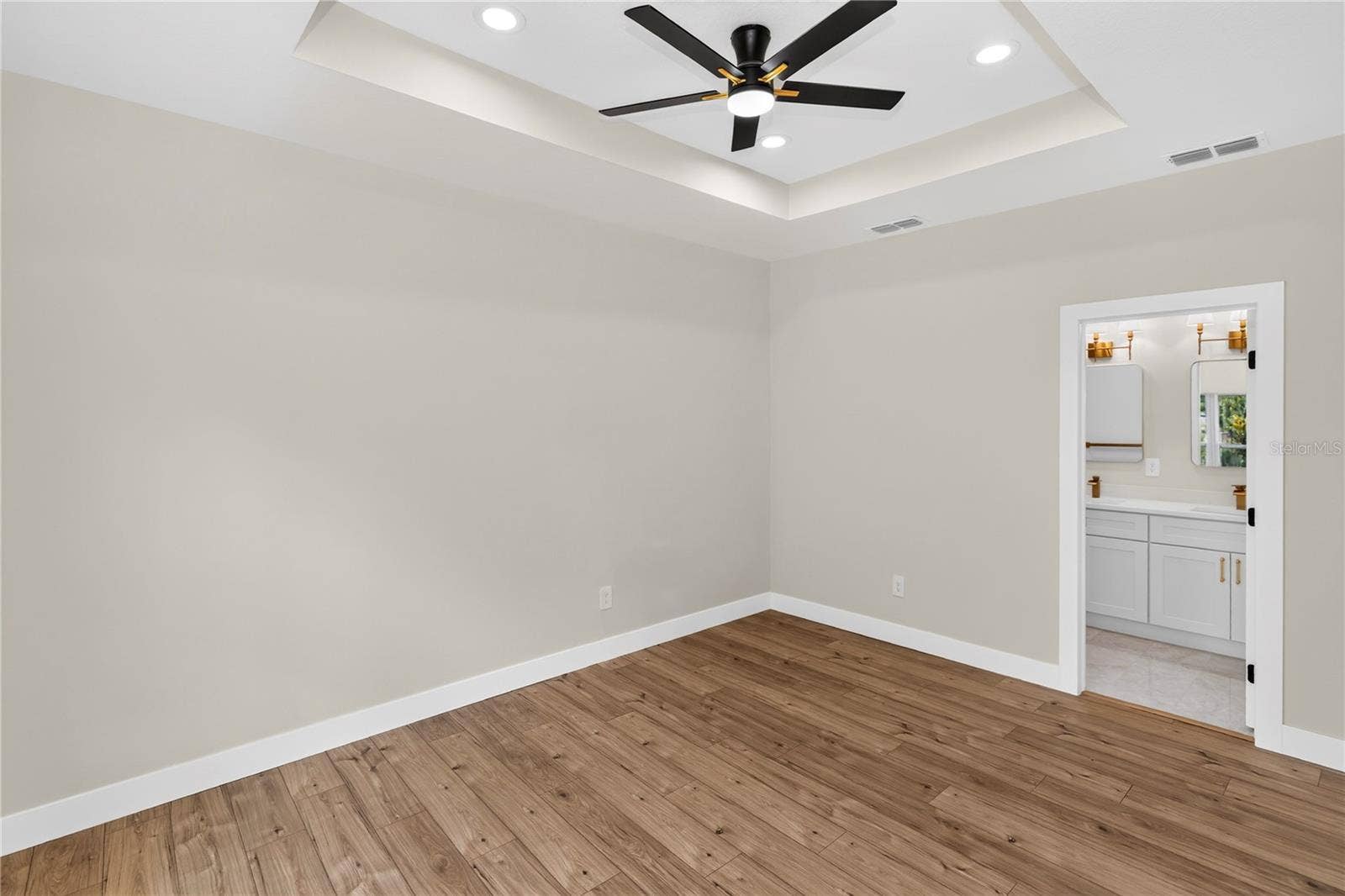 1098 FORT SMITH BLVD, Deltona, FL 32725