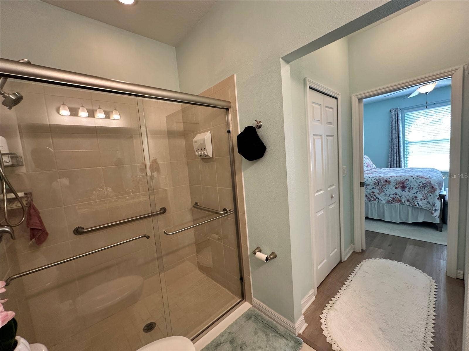 26942 WHITE PLAINS WAY, Leesburg, FL 34748 Main Bathroom