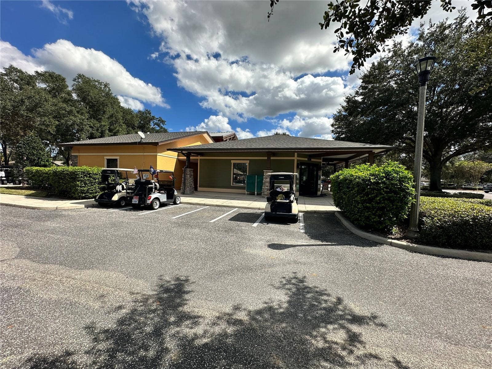 26942 WHITE PLAINS WAY, Leesburg, FL 34748 Shopping & Dining Area