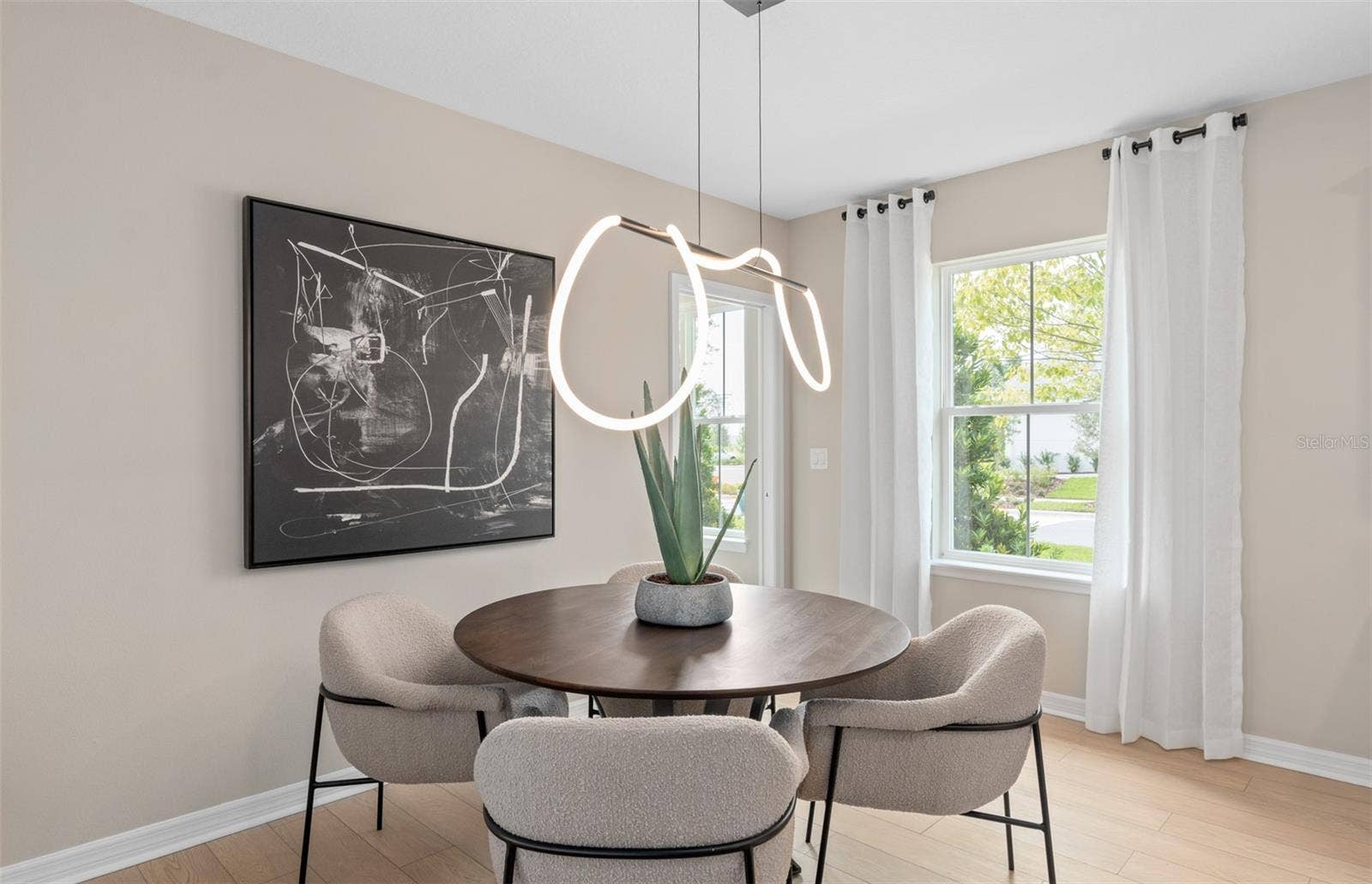 10969 HEATHER HAVEN STREET, Orlando, FL 32829 Model Home Design Only. Pictures and furnishings are for illustrative purposes only. Elevations, colors and options may vary. Furniture is for model home staging only.