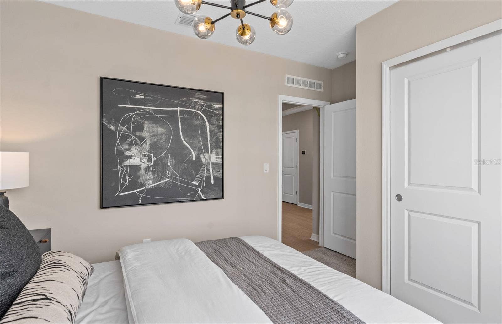 10969 HEATHER HAVEN STREET, Orlando, FL 32829 Model Home Design Only. Pictures and furnishings are for illustrative purposes only. Elevations, colors and options may vary. Furniture is for model home staging only.