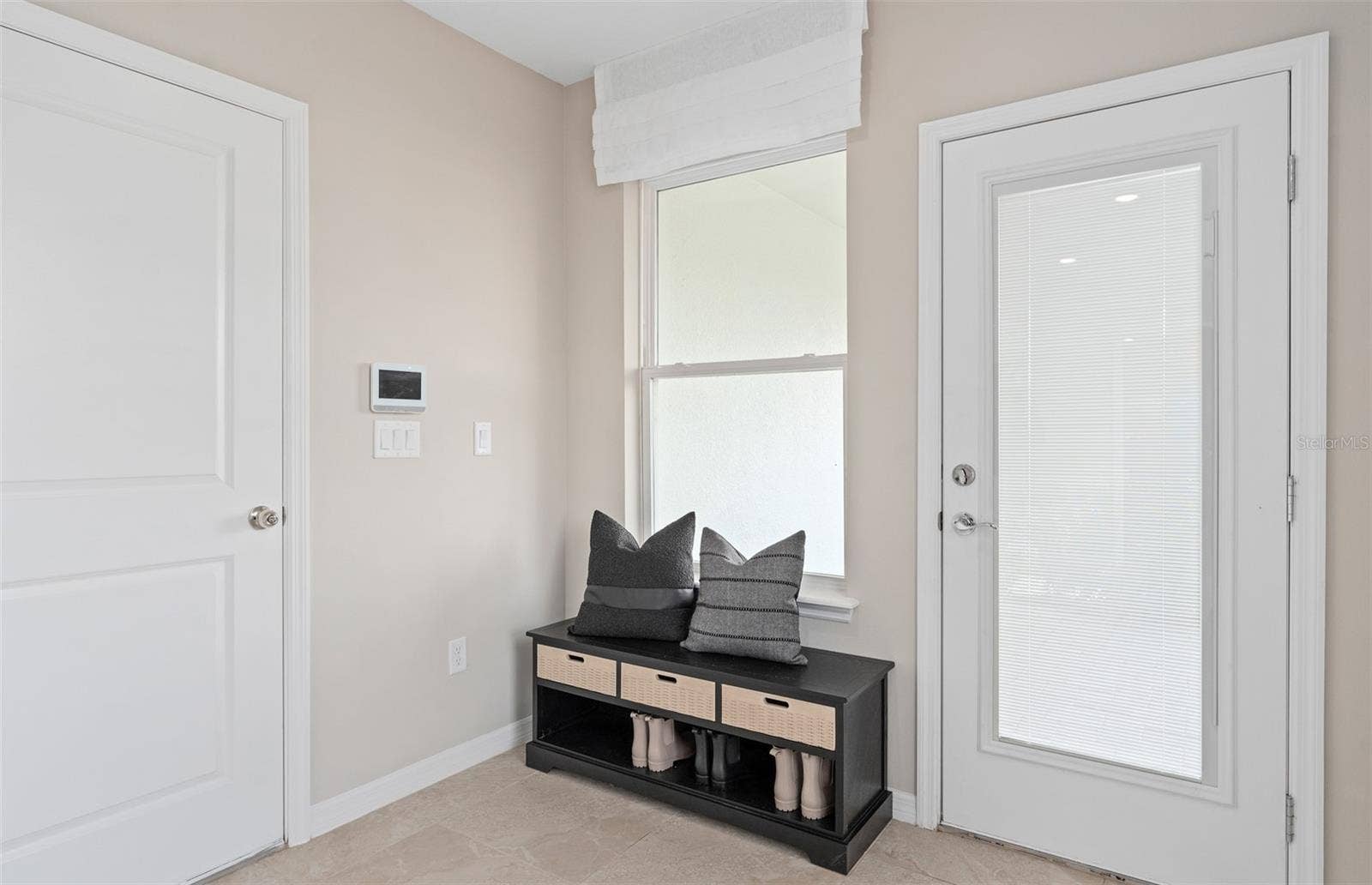 10969 HEATHER HAVEN STREET, Orlando, FL 32829 Model Home Design Only. Pictures and furnishings are for illustrative purposes only. Elevations, colors and options may vary. Furniture is for model home staging only.