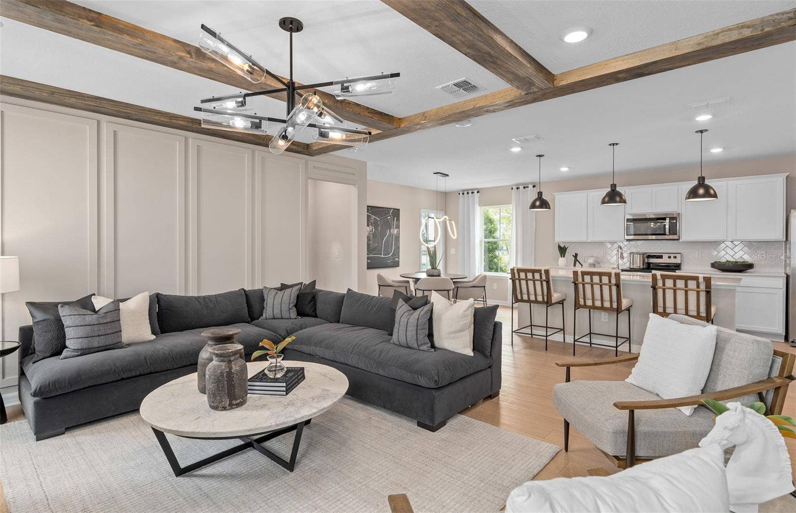 10969 HEATHER HAVEN STREET, Orlando, FL 32829 Model Home Design Only. Pictures and furnishings are for illustrative purposes only. Elevations, colors and options may vary. Furniture is for model home staging only.