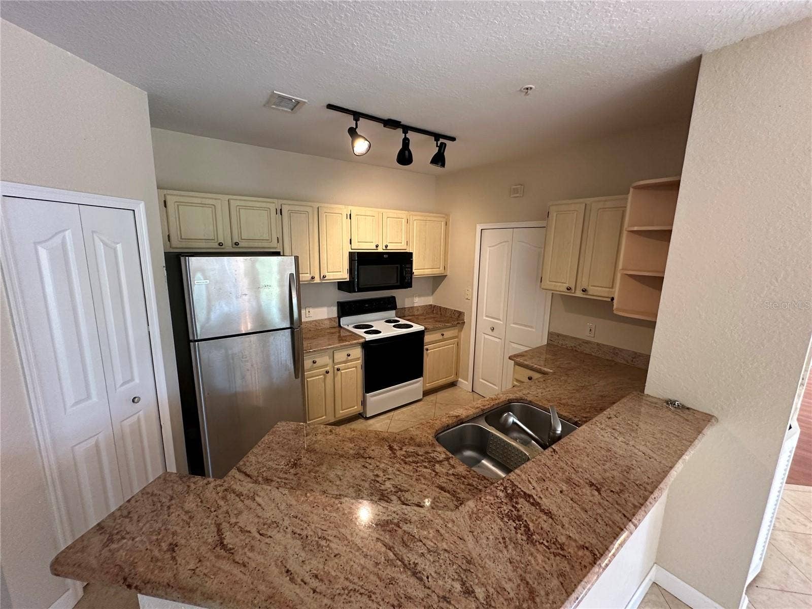 1408 LAKE SHADOW CIRCLE, #1102, Maitland, FL 32751