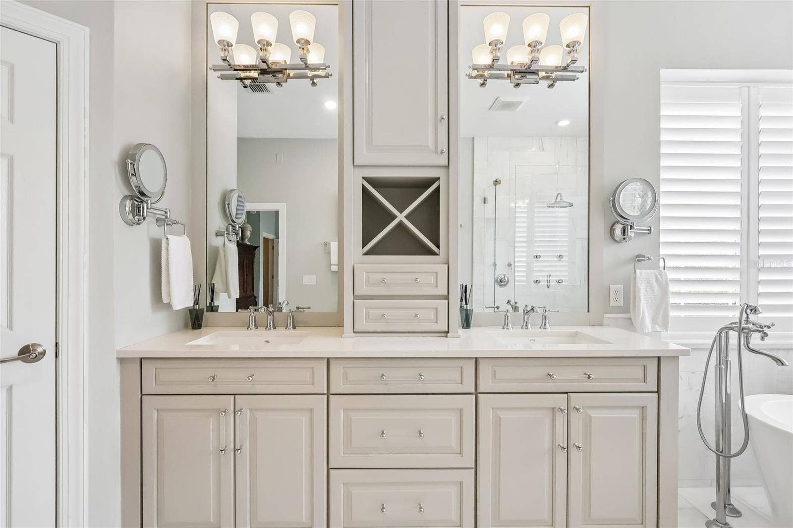 8229 TIBET BUTLER DRIVE, Windermere, FL 34786 8229 TIBET BUTLER DRIVE, Windermere, FL 34786