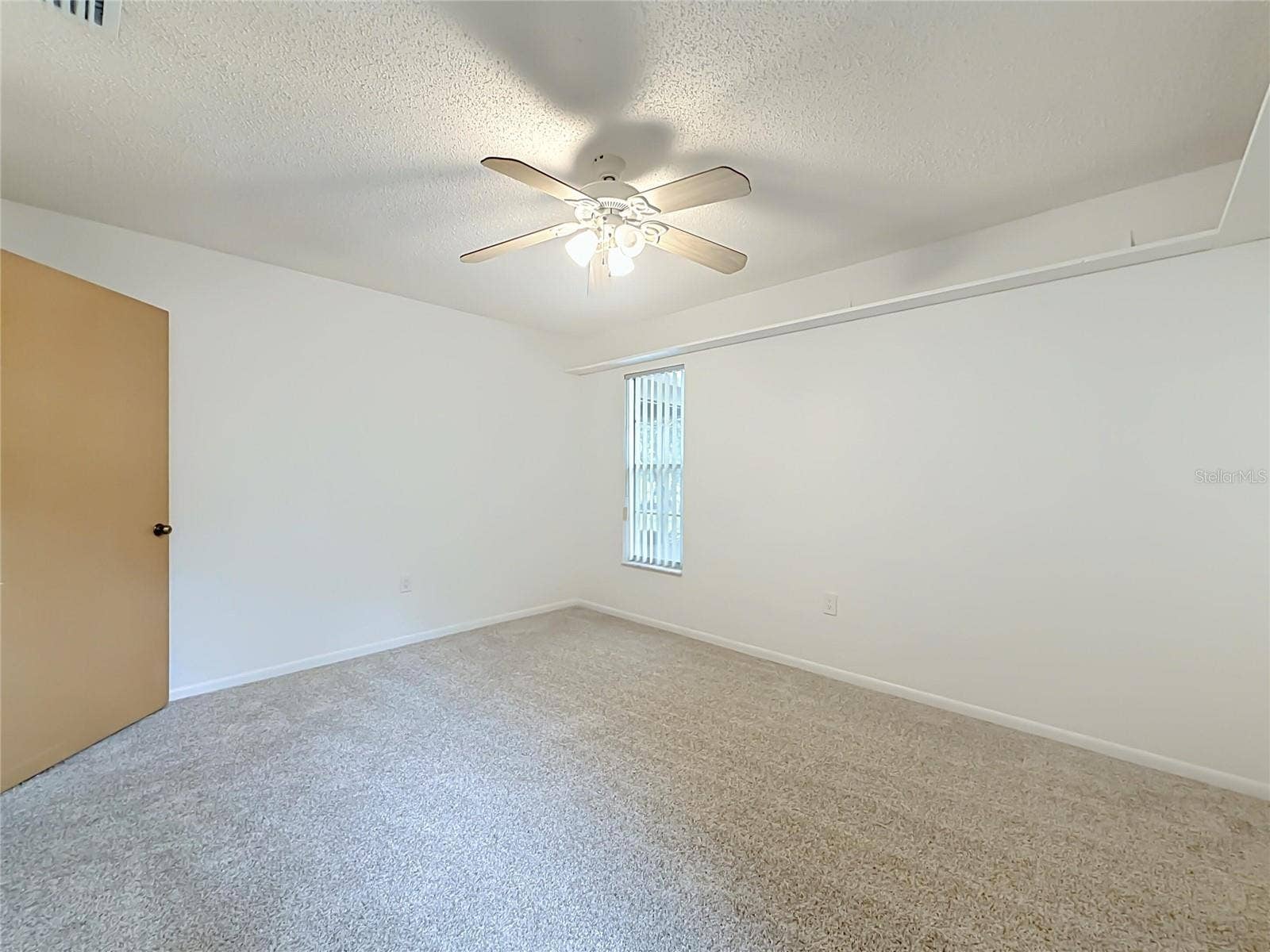 10617 SEMINOLE FOREST STREET E, Seminole, FL 33778 10617 SEMINOLE FOREST STREET E, Seminole, FL 33778