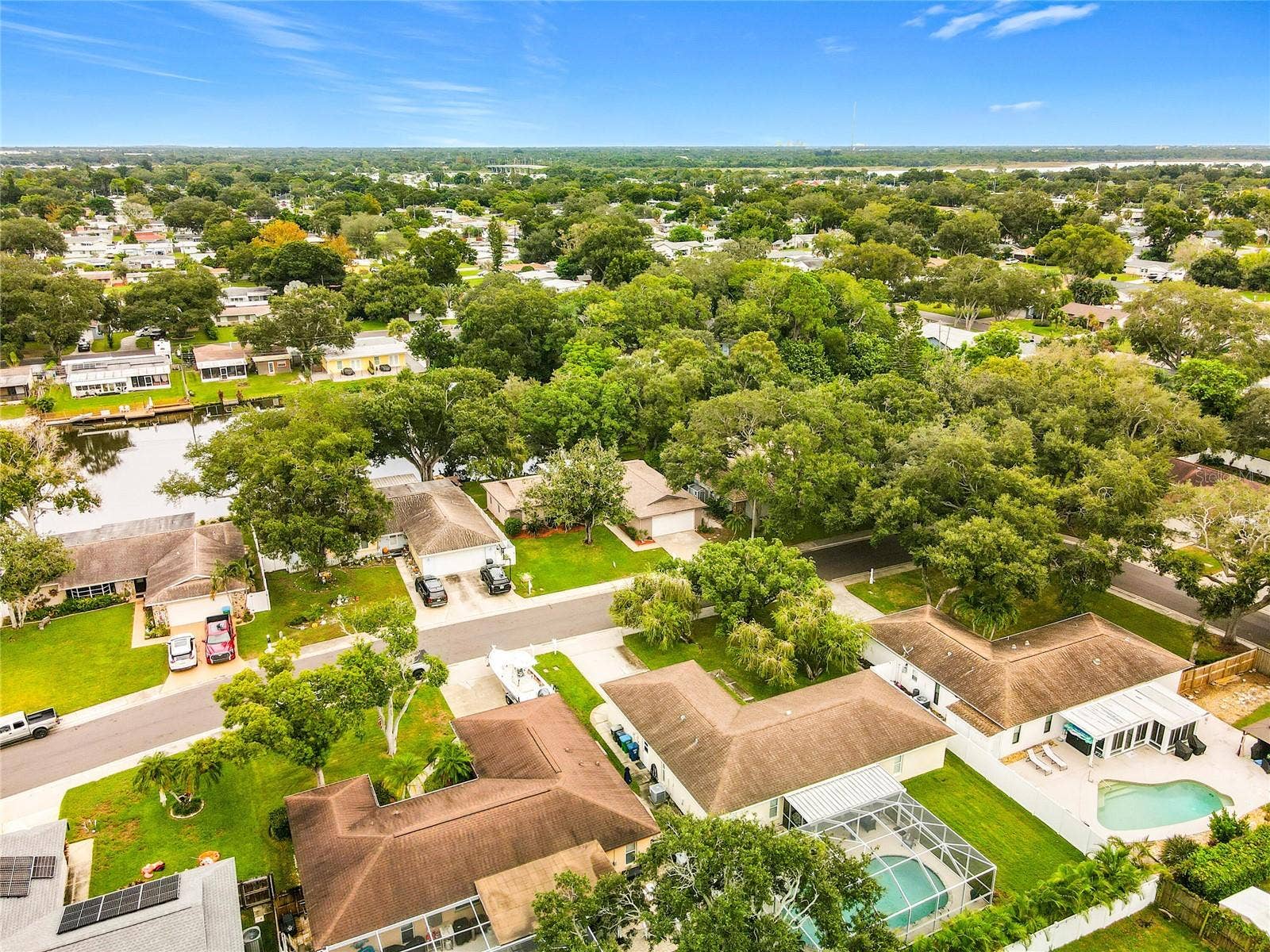 10617 SEMINOLE FOREST STREET E, Seminole, FL 33778 10617 SEMINOLE FOREST STREET E, Seminole, FL 33778