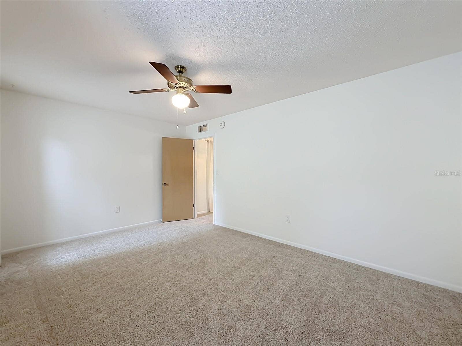 10617 SEMINOLE FOREST STREET E, Seminole, FL 33778 10617 SEMINOLE FOREST STREET E, Seminole, FL 33778