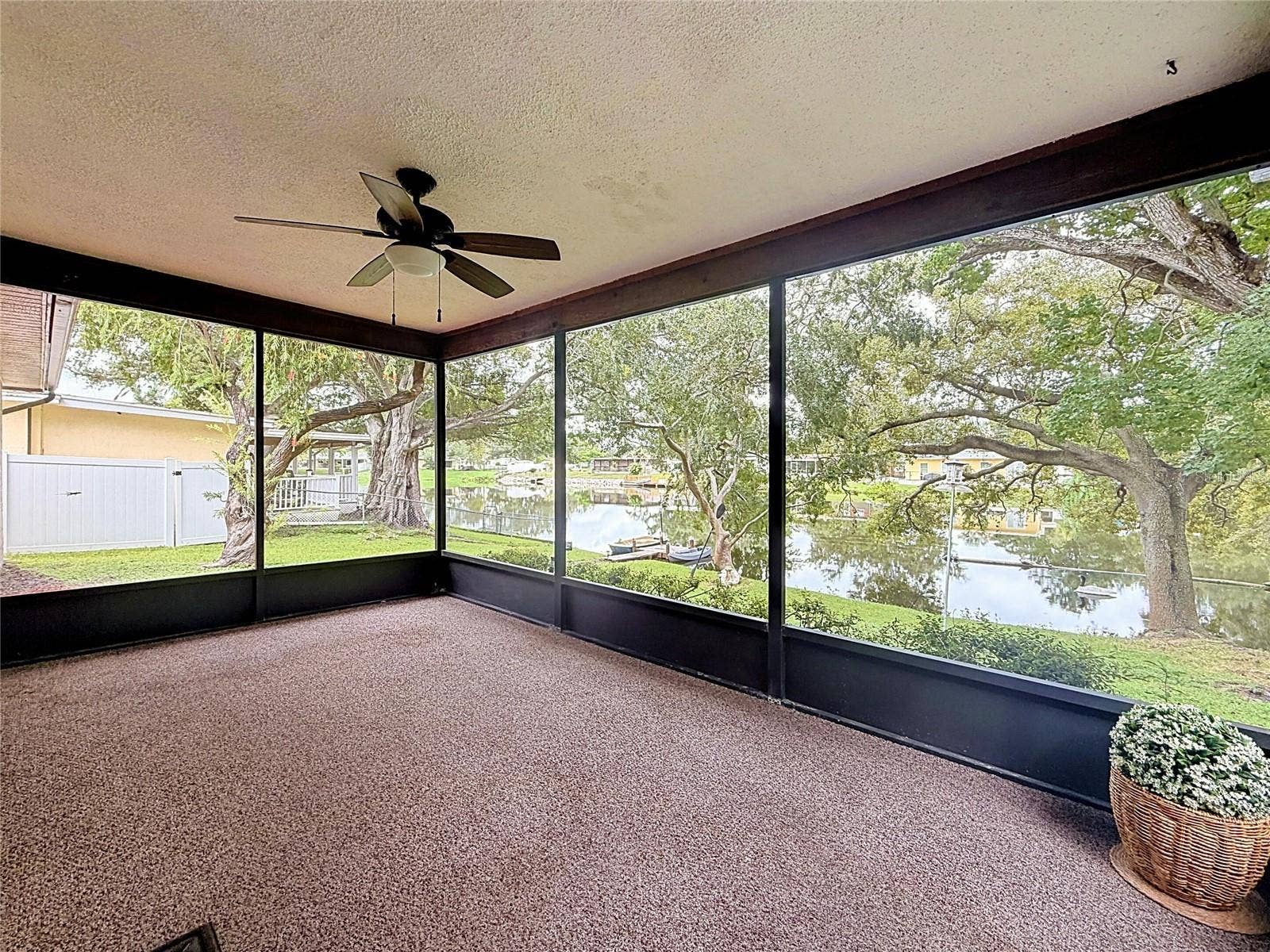 10617 SEMINOLE FOREST STREET E, Seminole, FL 33778 10617 SEMINOLE FOREST STREET E, Seminole, FL 33778