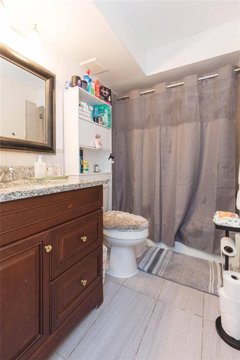 1718 E MULBERRY DRIVE, Tampa, FL 33604 1718 E MULBERRY DRIVE, Tampa, FL 33604