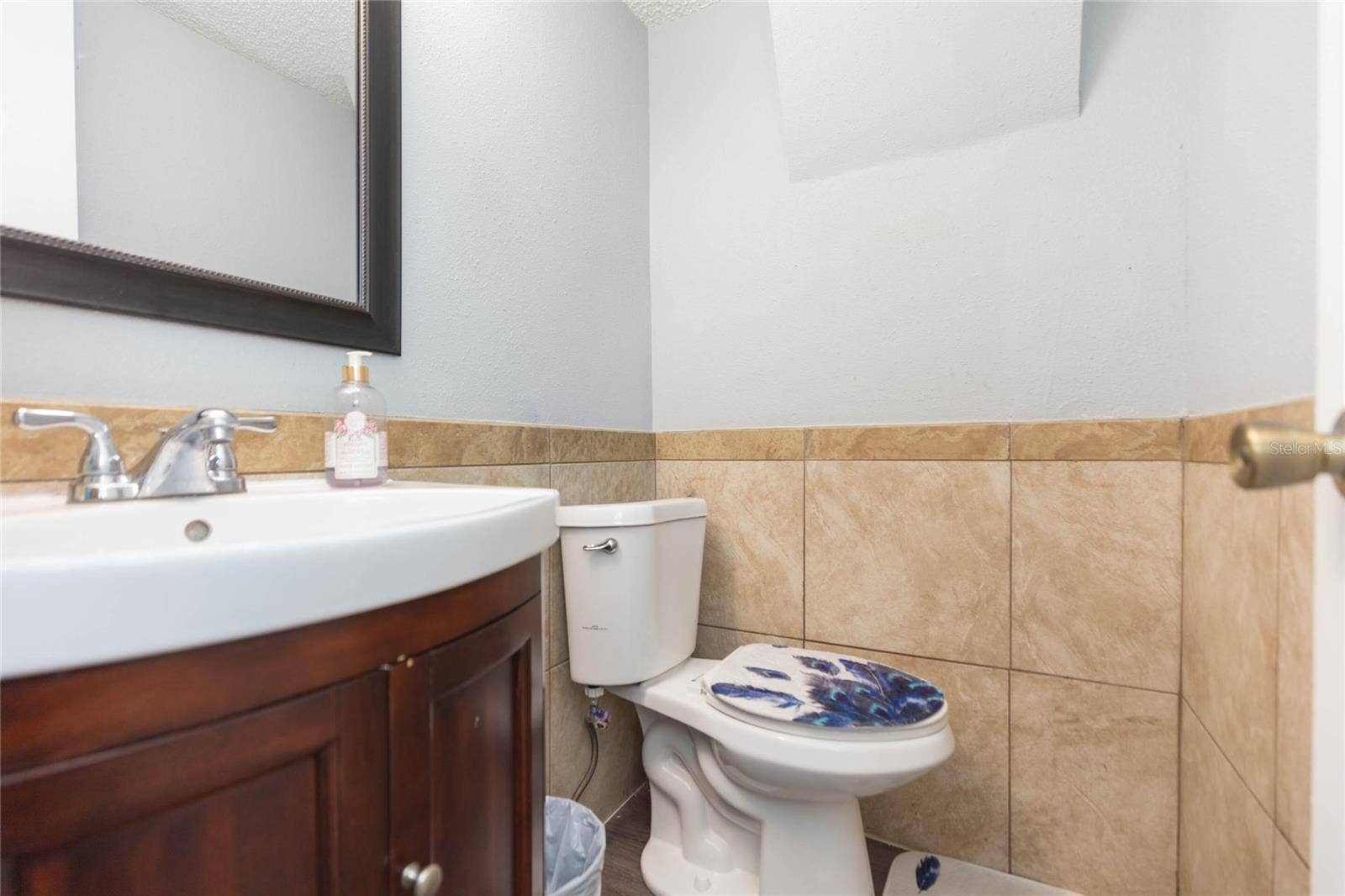 1718 E MULBERRY DRIVE, Tampa, FL 33604 1718 E MULBERRY DRIVE, Tampa, FL 33604