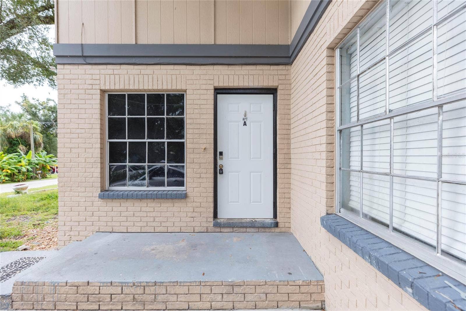 1718 E MULBERRY DRIVE, Tampa, FL 33604 1718 E MULBERRY DRIVE, Tampa, FL 33604