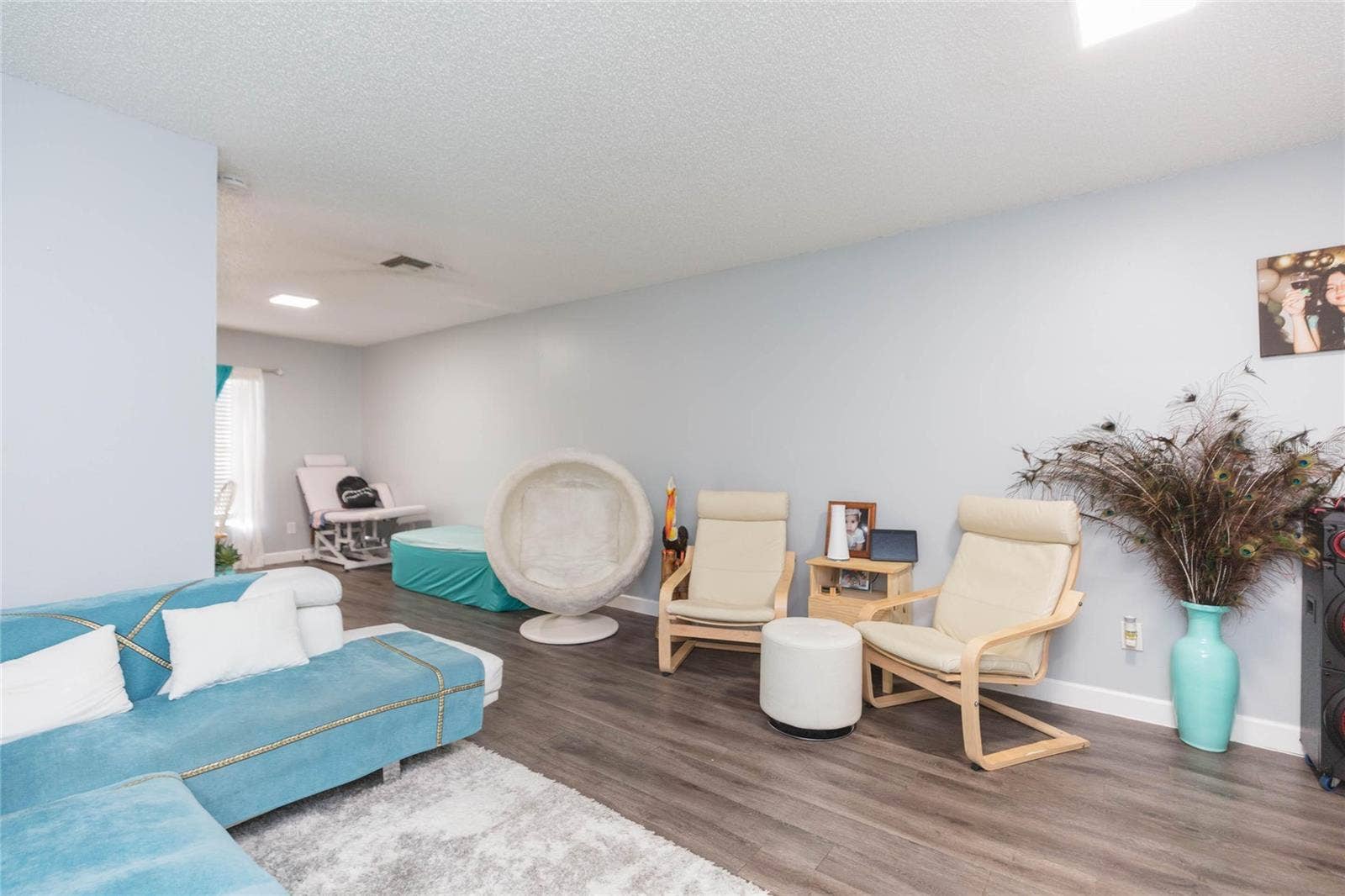 1718 E MULBERRY DRIVE, Tampa, FL 33604 1718 E MULBERRY DRIVE, Tampa, FL 33604
