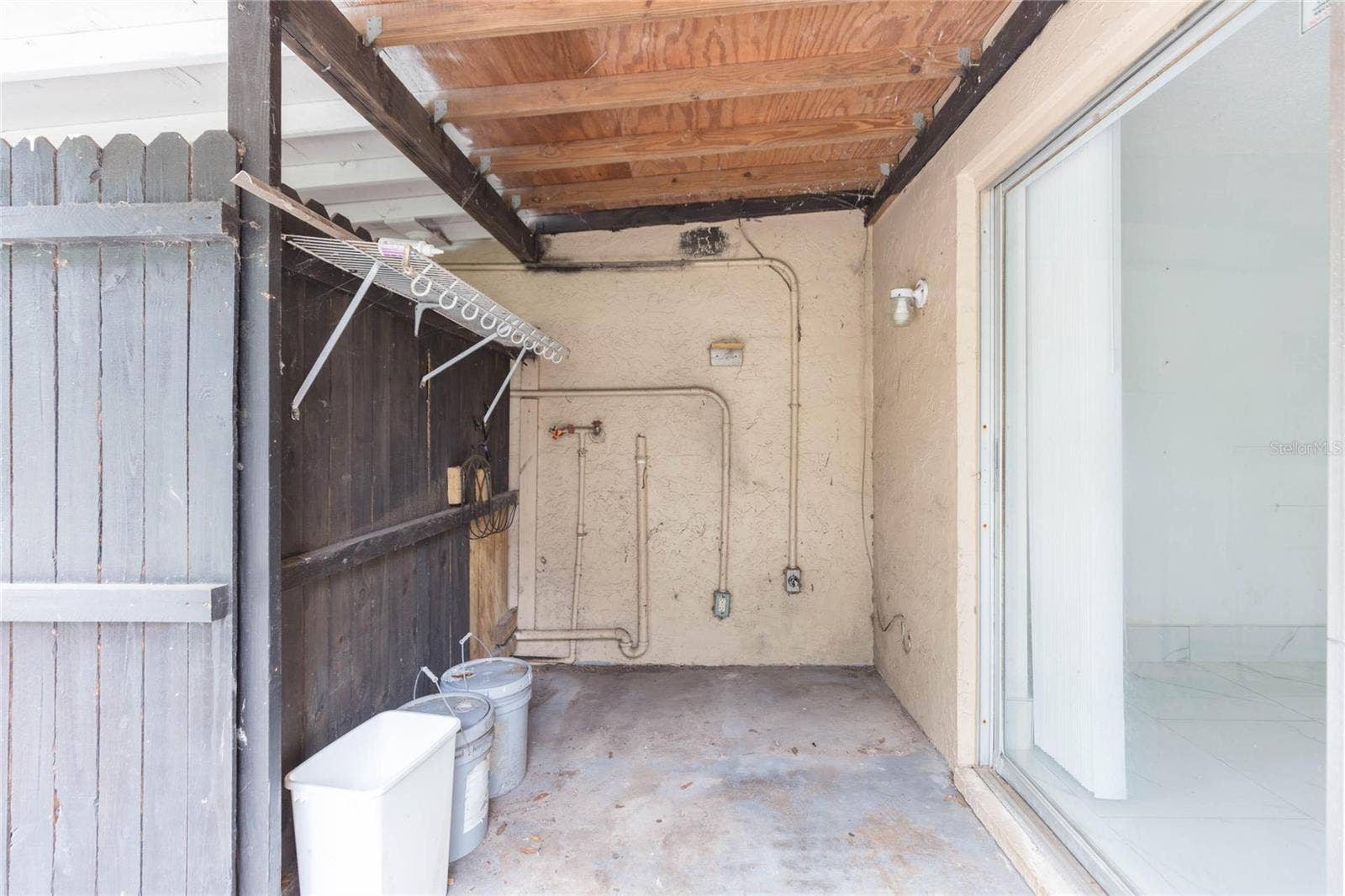 1718 E MULBERRY DRIVE, Tampa, FL 33604 1718 E MULBERRY DRIVE, Tampa, FL 33604