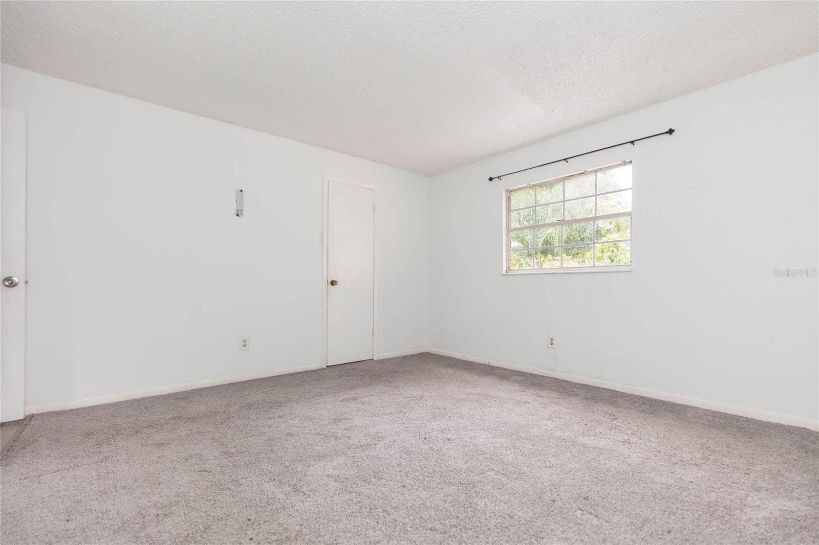 1718 E MULBERRY DRIVE, Tampa, FL 33604 1718 E MULBERRY DRIVE, Tampa, FL 33604