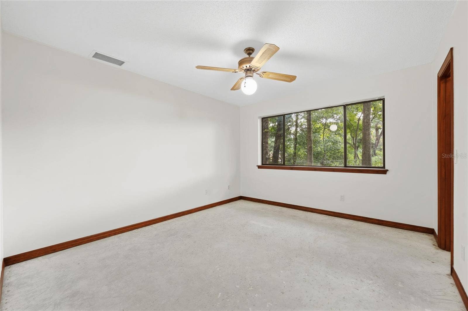 2439 ROYAL ROAD, Deland, FL 32724
