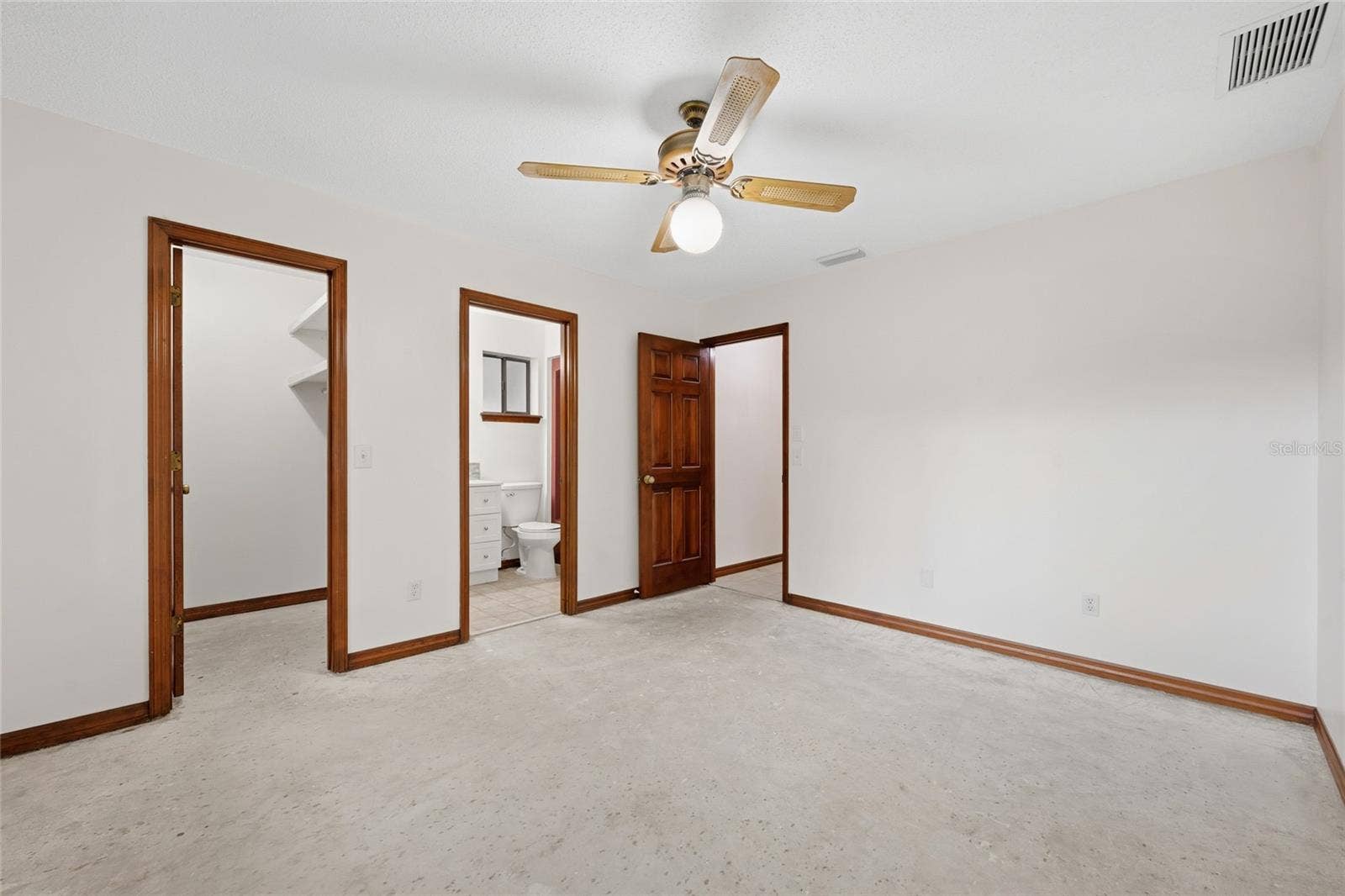 2439 ROYAL ROAD, Deland, FL 32724