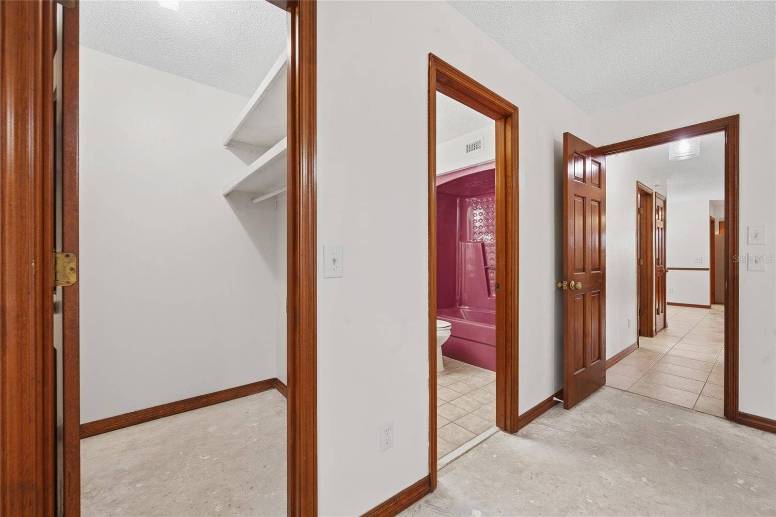 2439 ROYAL ROAD, Deland, FL 32724