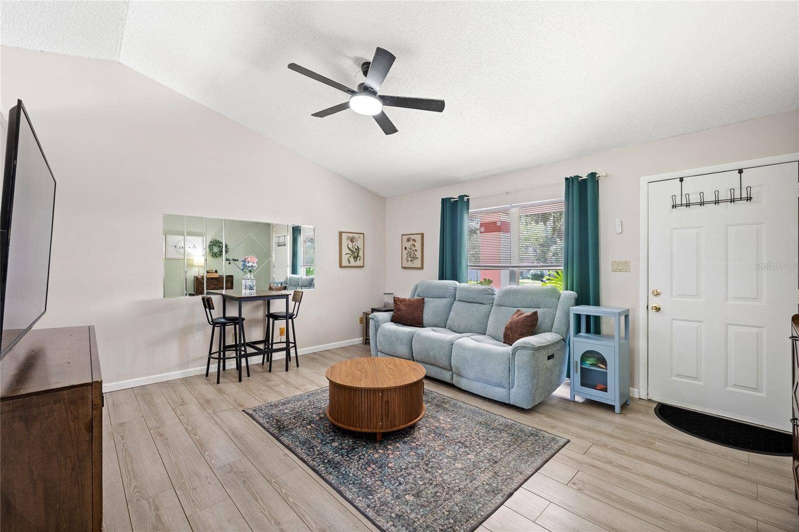 7805 HYACINTH DRIVE, Orlando, FL 32835 7805 HYACINTH DRIVE, Orlando, FL 32835