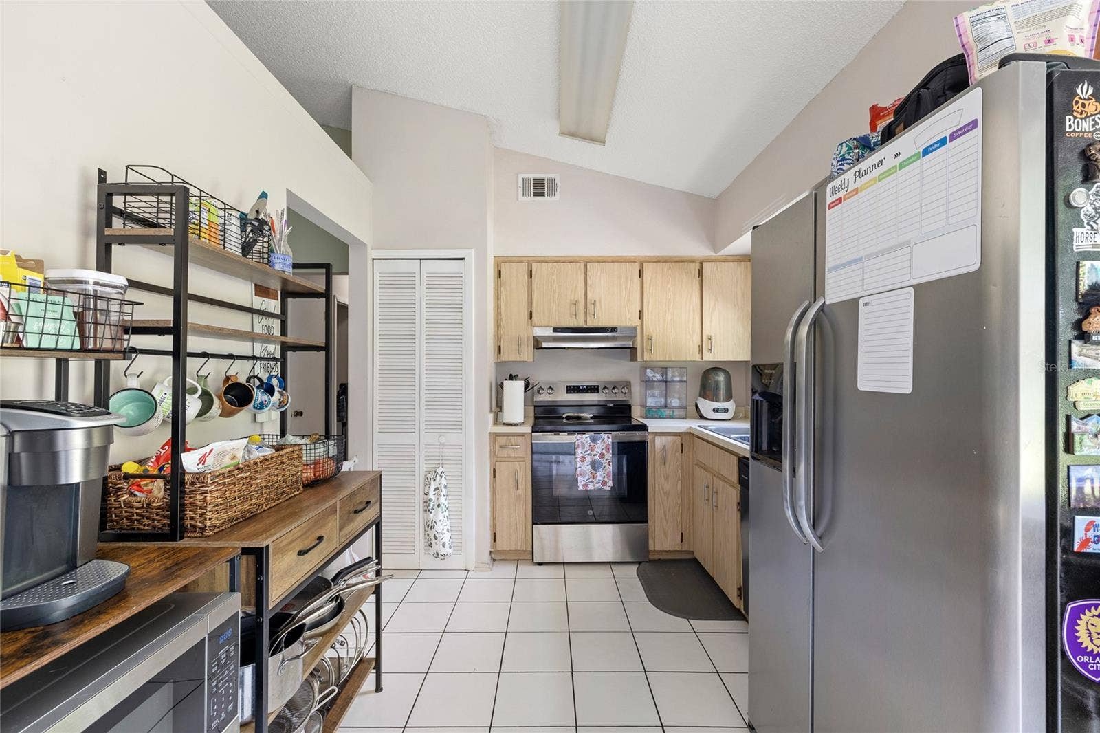 7805 HYACINTH DRIVE, Orlando, FL 32835 7805 HYACINTH DRIVE, Orlando, FL 32835