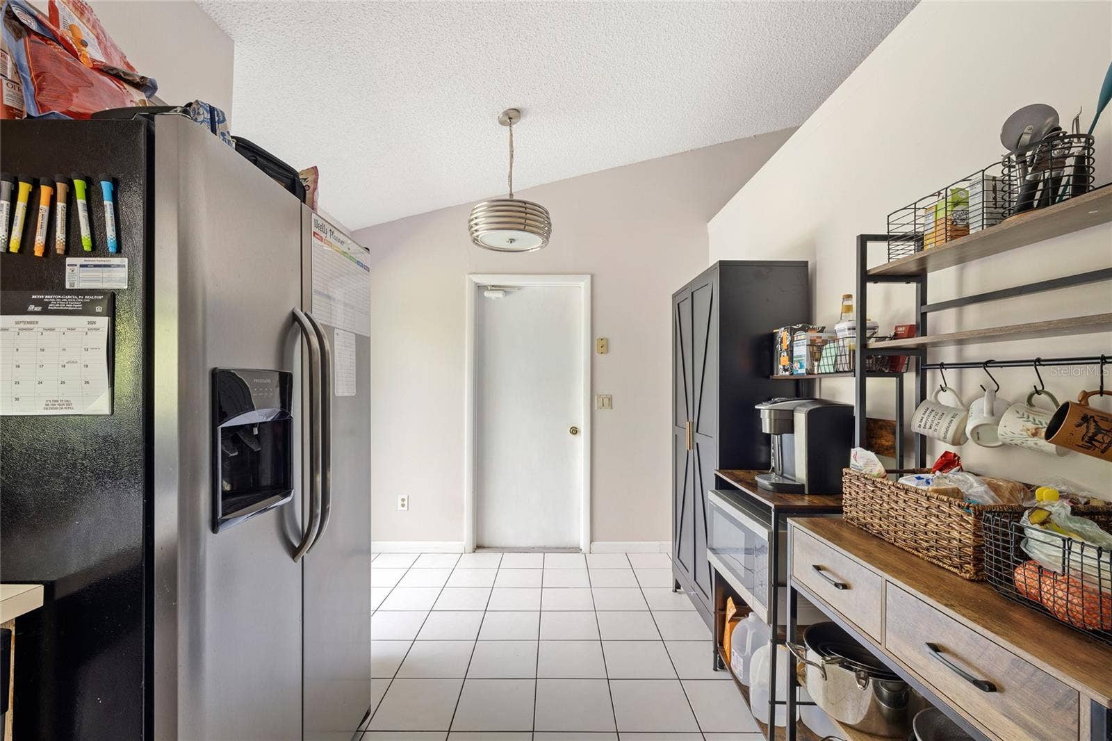 7805 HYACINTH DRIVE, Orlando, FL 32835 7805 HYACINTH DRIVE, Orlando, FL 32835