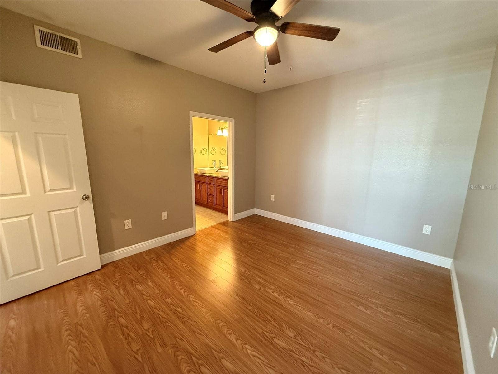 5144 CITY STREET, #223, Orlando, FL 32839 5144 CITY STREET, #223, Orlando, FL 32839