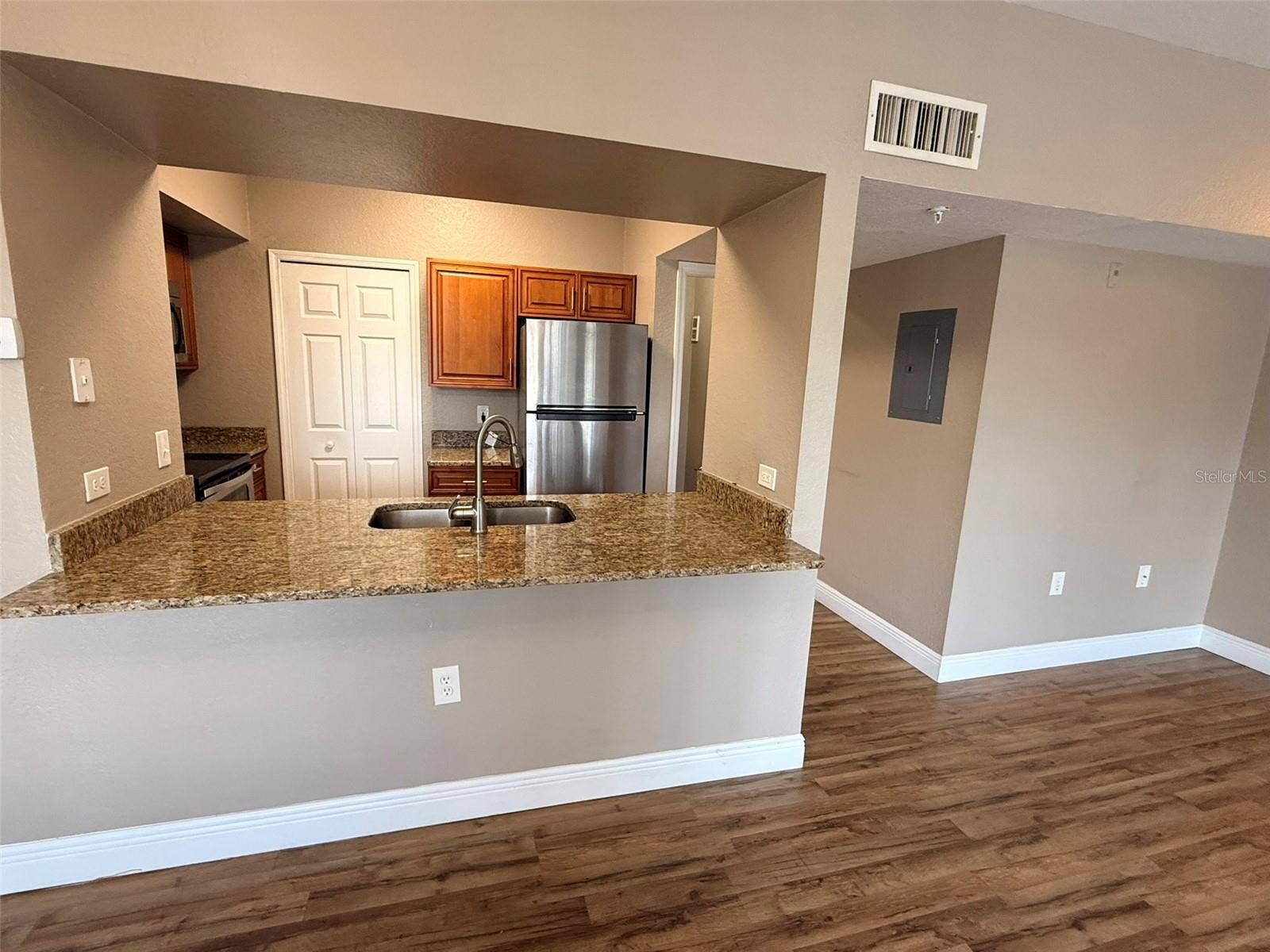 5144 CITY STREET, #223, Orlando, FL 32839 5144 CITY STREET, #223, Orlando, FL 32839