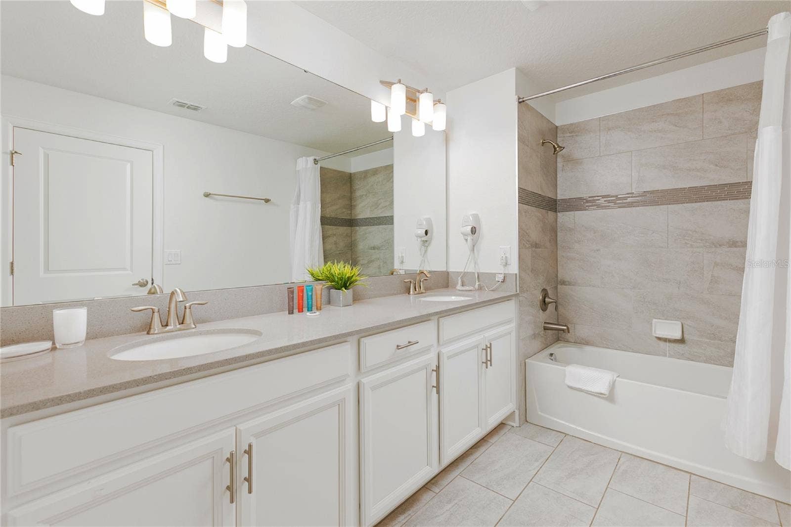 8961 STINGER DRIVE, Davenport, FL 33896 8961 STINGER DRIVE, Davenport, FL 33896