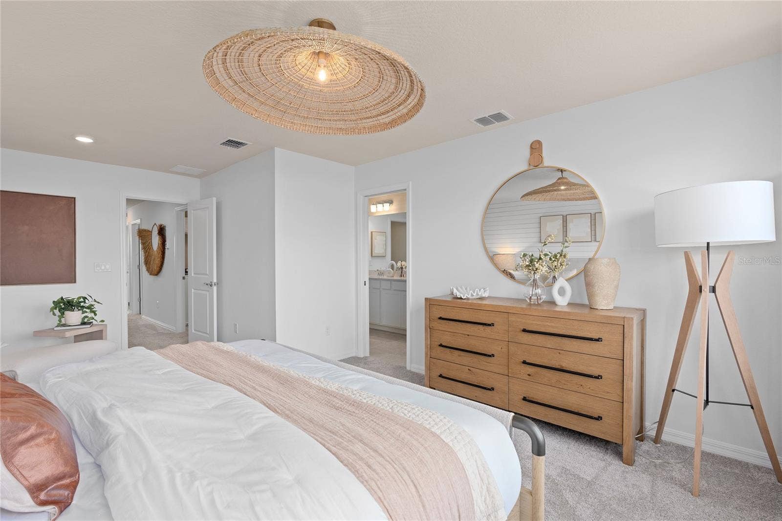 6403 ARGENT WOOD DRIVE, Winter Garden, FL 34787 Model Home Design Only. Pictures and furnishings are for illustrative purposes only. Elevations, colors and options may vary. Furniture is for model home staging only.